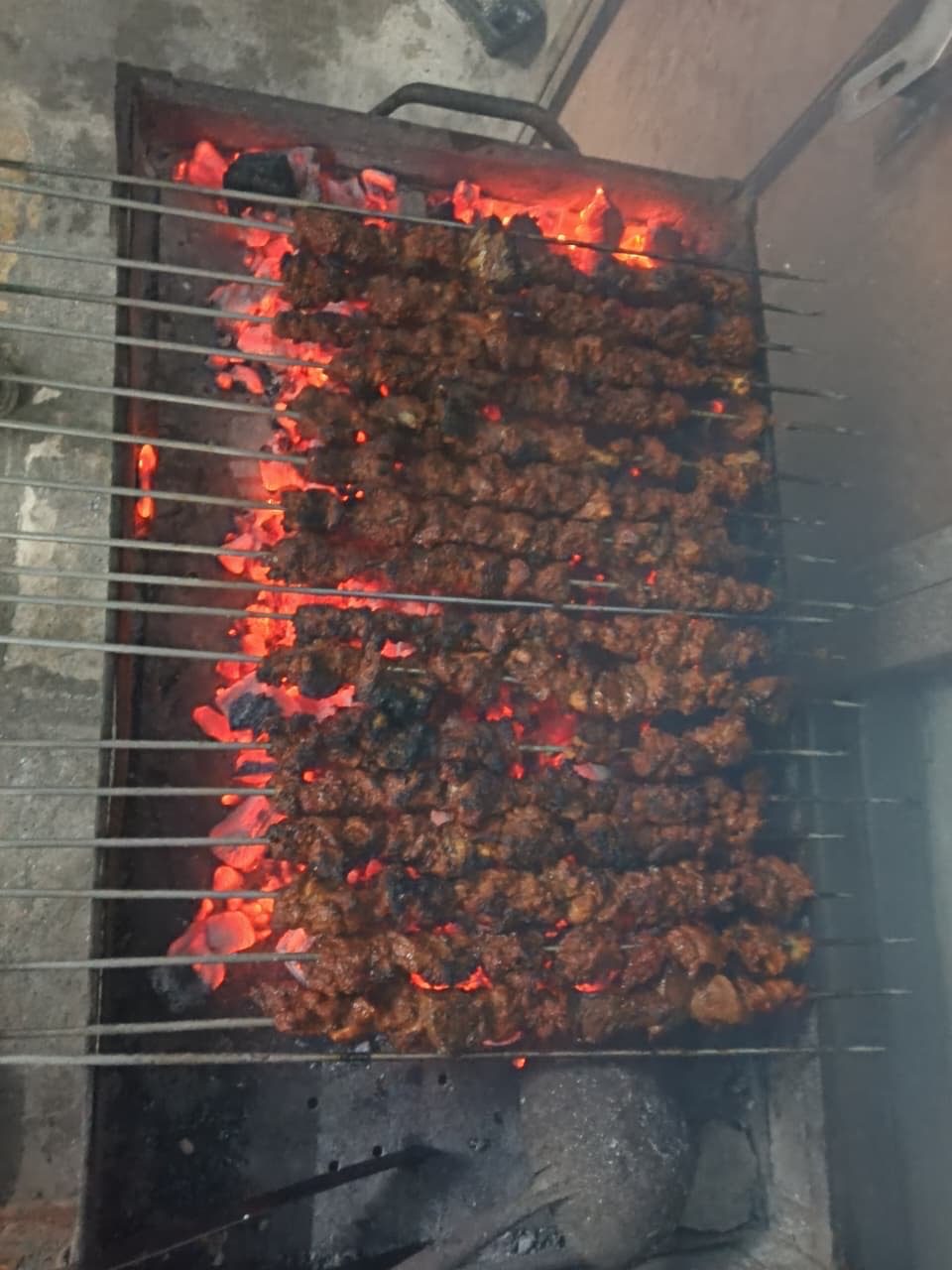 Portable Charcoal BBQ Grill in Solapur: Excellent Heat Distribution-https://media.vyaparify.com/vcards/products/451577/product_1765527960_693bd198334f5.png Image