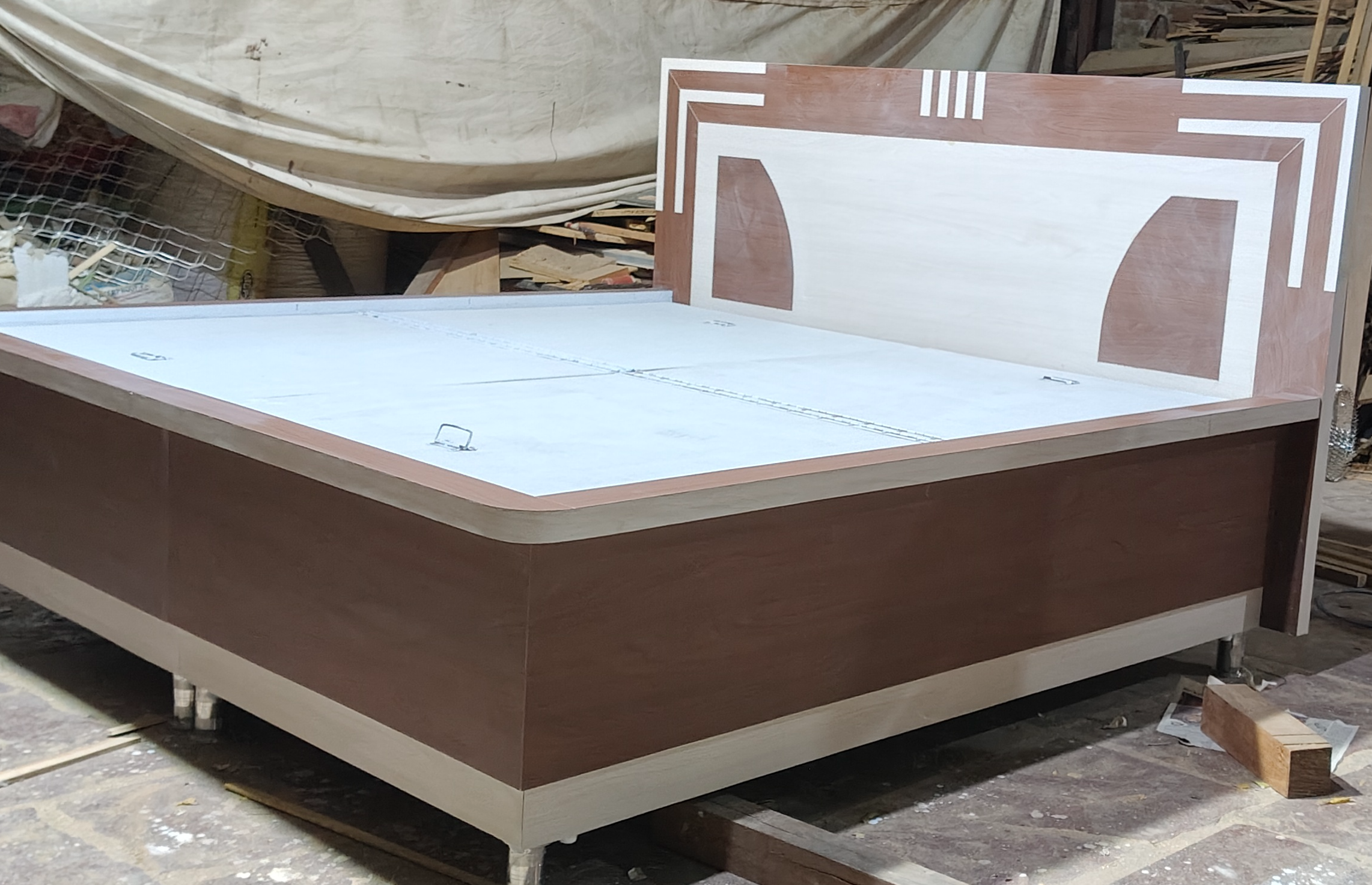 Wooden Bed in Jaipur-https://media.vyaparify.com/vcards/products/452301/product_1765537285_693bf605d6dfa.png Image