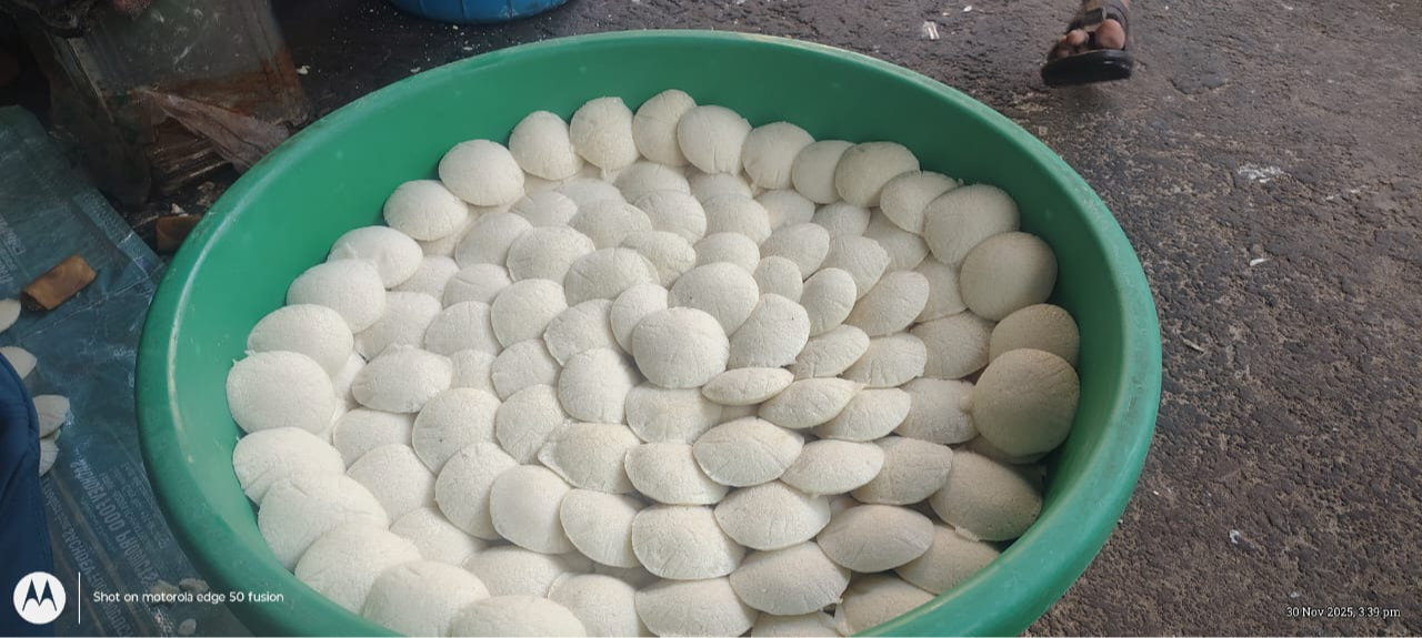 Idle 4 pise 20 in Hasan Ideli Dosa, Key Feature: Aref Colony Road-https://media.vyaparify.com/vcards/products/452642/product_1765542748_693c0b5c143a2.png Image