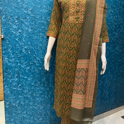 Cotton Kurta Set in [Location (city only)] - Comfortable and Stylish-https://media.vyaparify.com/vcards/products/452998/product_1765612355_693d1b43c721d.png Image