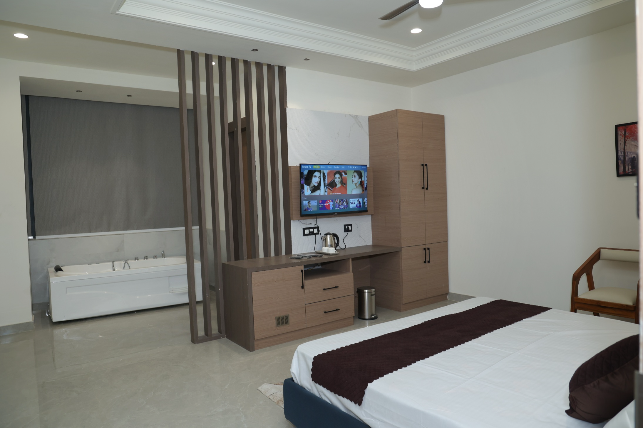 Home Organization Room in Haryana: Simplify Your Space-https://media.vyaparify.com/vcards/products/453641/product_1765777766_693fa166ac672.png Image