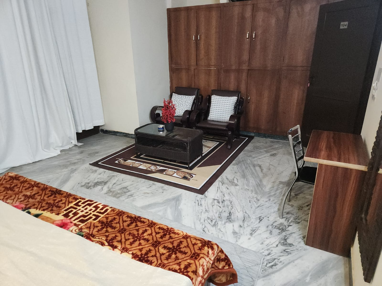 PG Rooms in Gurugram: Find Comfortable Accommodation Solutions-https://media.vyaparify.com/vcards/products/455415/product_1765864047_6940f26f09f14.png Image