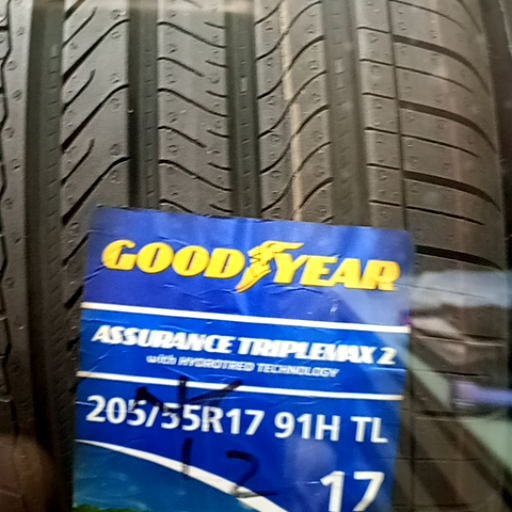 Tyres/Car in [Location] Best Quality-https://media.vyaparify.com/vcards/products/457820/product_1765962539_6942732b562ee.png Image