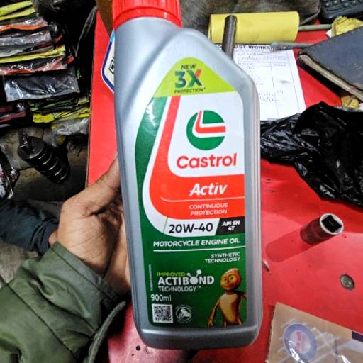 Castrol Engine Oil SN Grade 20W40 - High Performance-https://media.vyaparify.com/vcards/products/458787/product_1765978734_6942b26eaa103.png Image
