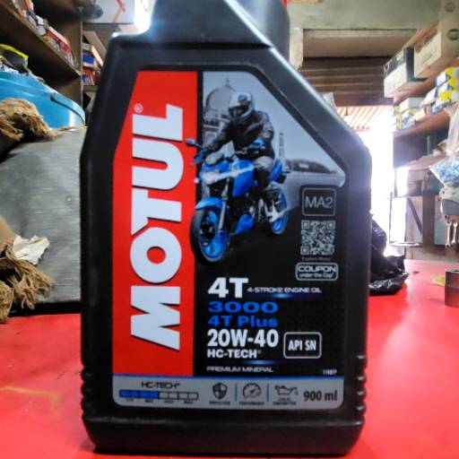 Motul 3000 4t Plus  Engine Oil 900ml-https://media.vyaparify.com/vcards/products/458867/product_1765983820_6942c64c43c38.png Image