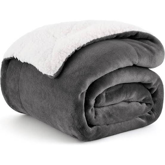 Home Decor Blanket in East Gard Hills - Stay Warm and Cozy-https://media.vyaparify.com/vcards/products/459420/product_1766041373_6943a71dcc1cb.png Image