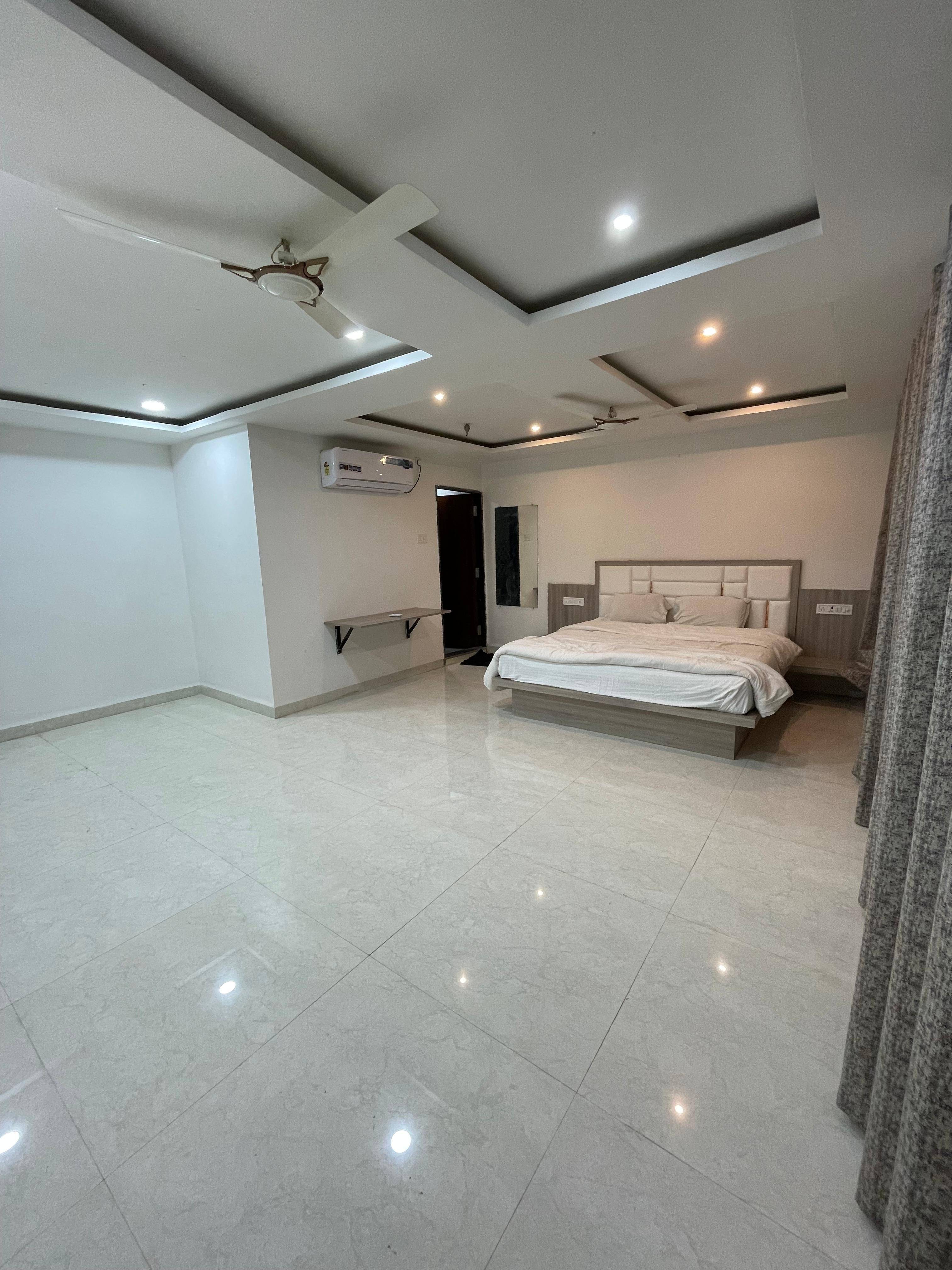 Sper Delux Room in Seoni Proad - Luxury Accommodation-https://media.vyaparify.com/vcards/products/462289/product_1766135674_6945177a73b55.png Image