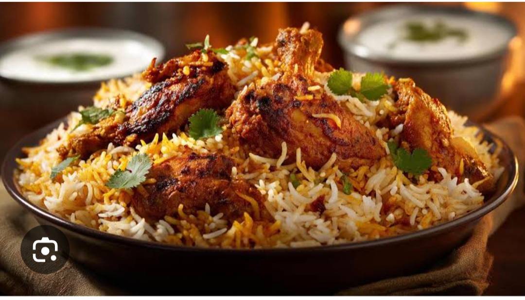 Nagori Tea Point Chicken Biryani in Khar Danda with Rich Spices-https://media.vyaparify.com/vcards/products/464010/product_1766226215_694679276db94.png Image