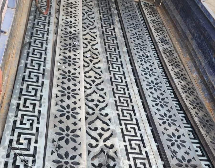 Decorative Metal Grille in Tajpur - Perfect for Ventilation and Decoration-https://media.vyaparify.com/vcards/products/464232/product_1766233195_6946946b80a4f.png Image