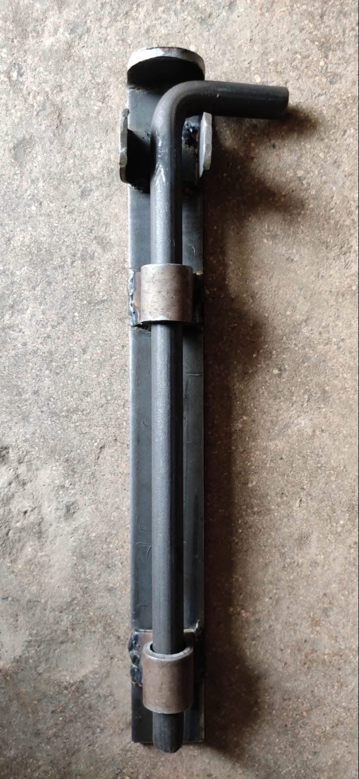 Metal Tower Bolt in Tajpur - Heavy Duty Security Solution-https://media.vyaparify.com/vcards/products/464300/product_1766235847_69469ec755041.png Image