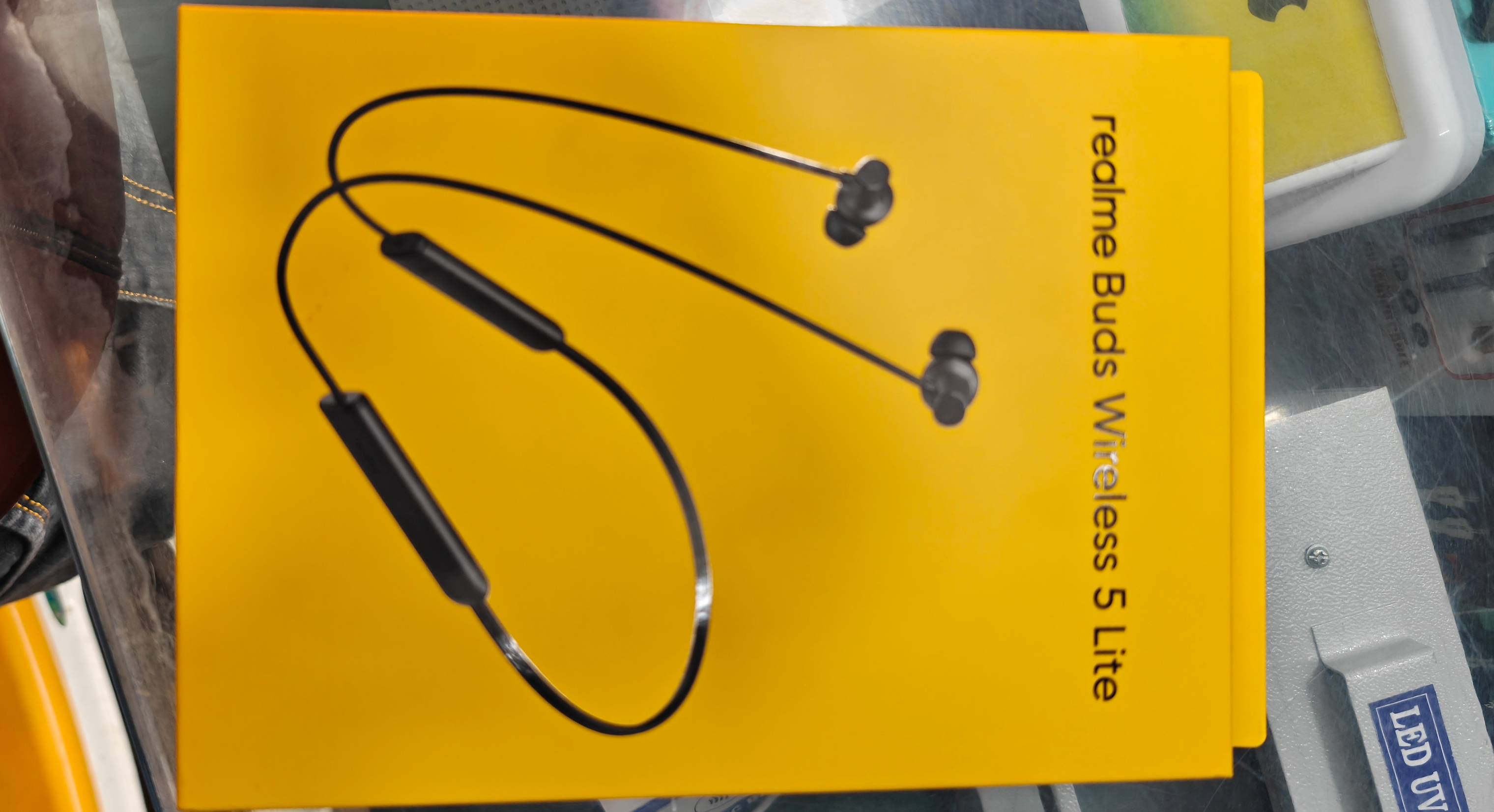 Real Me Buds Wireless 5 Lite in Bhagalpur - Enhanced Battery Life-https://media.vyaparify.com/vcards/products/465553/product_1766402993_69492bb1243ac.png Image