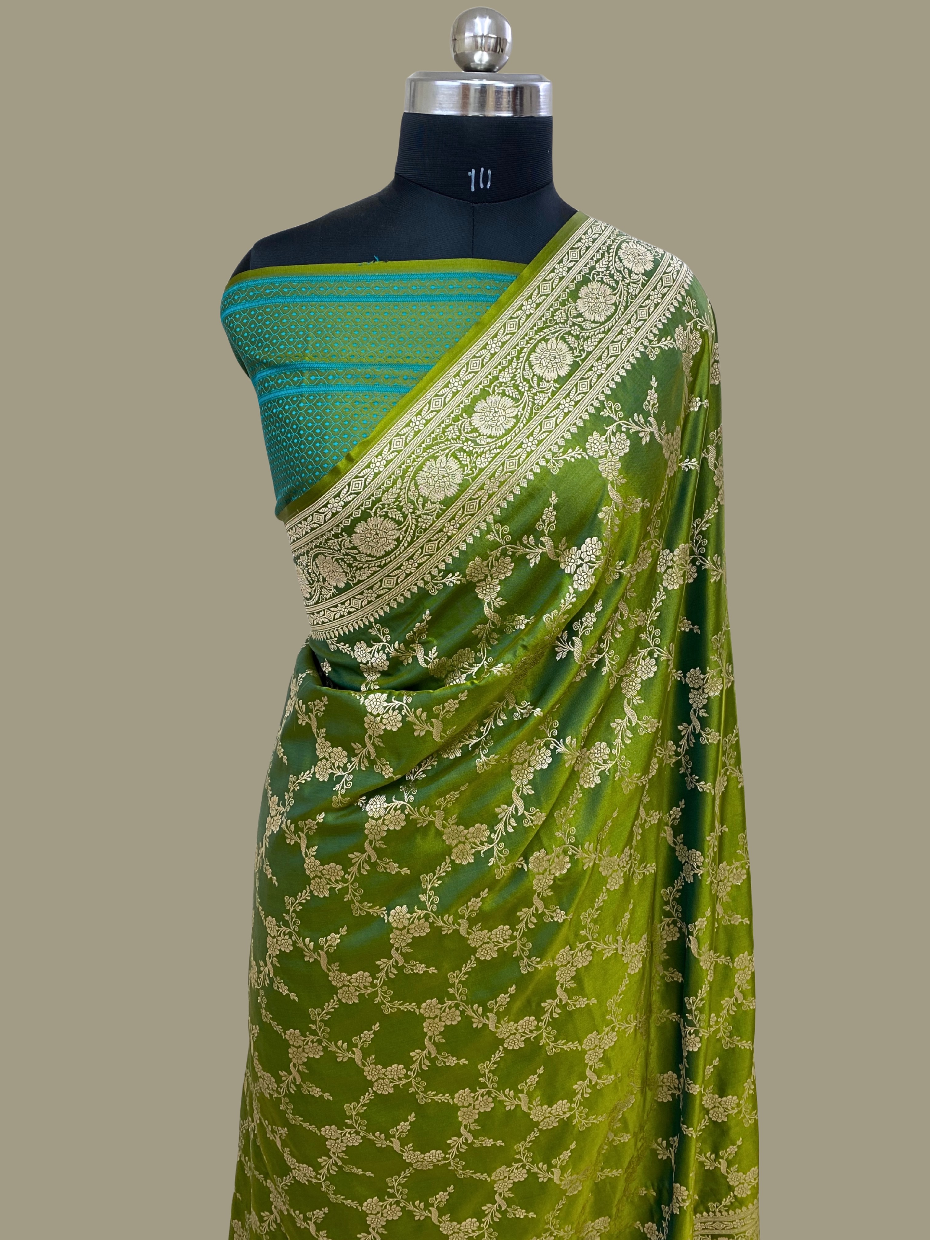  Dhoop Chaw Mashru Silk Fabric in Jaitpura - Luxurious Textile for Quality Wardrobe KASHI HANDLOOMS J 21 284  RASOOLPURA  JAITPURALANDMARK Near Jinnati Masjid