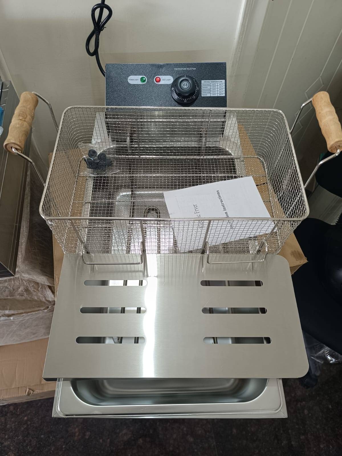  Electric Commercial Deep Fryer ARSH ENTERPRISES C O AE 1ST FLOOR  NO 218 DOOR NO 101  RAJS RESIDENCY 13TH B MAIN NRI LAYOUT SANKALPA LAYOUT KALKERE