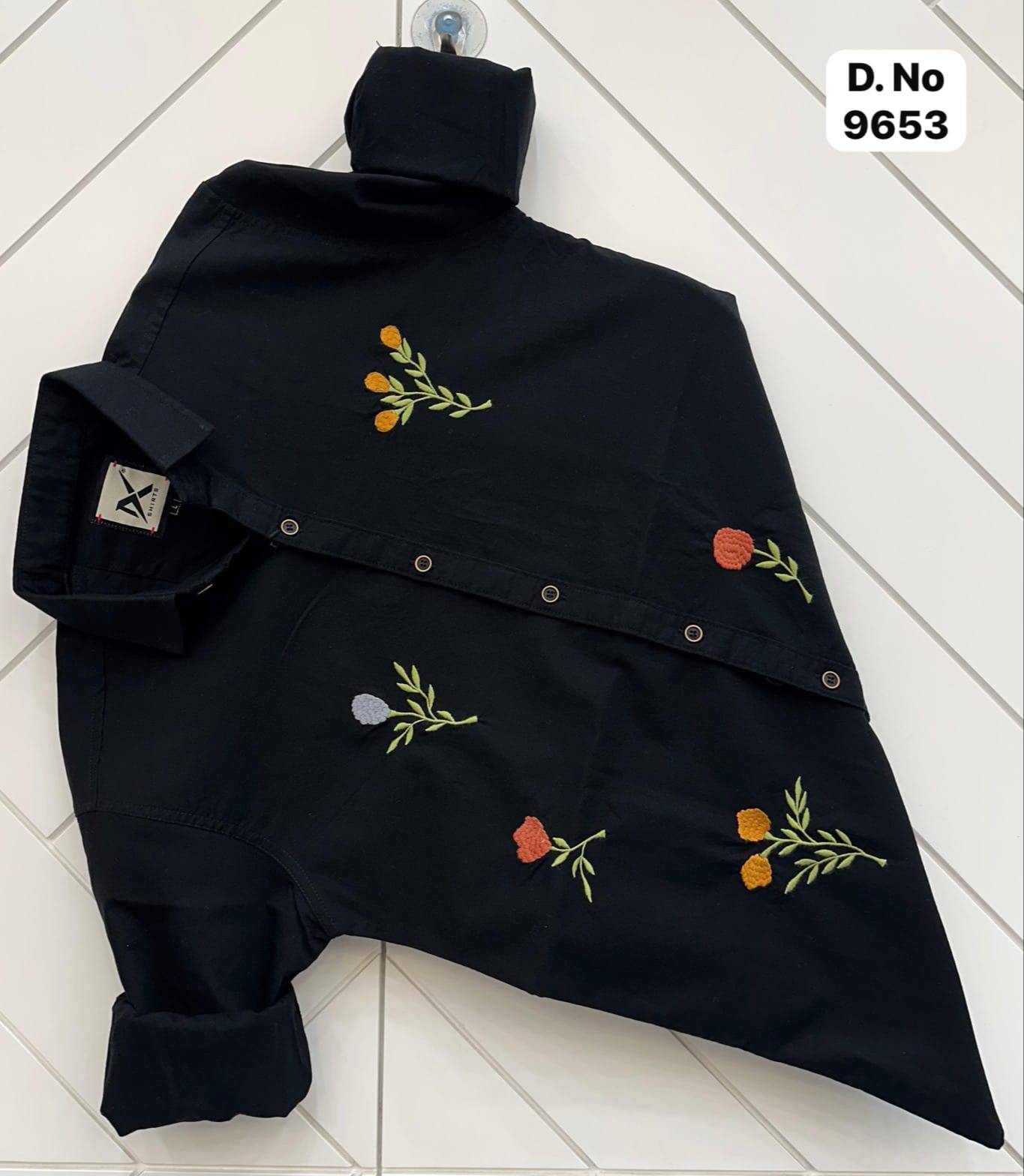 Classic S-hirt in Gram Khatsur - Organic Comfort and Style-https://media.vyaparify.com/vcards/products/468291/product_1766663260_694d245ce8f89.png Image