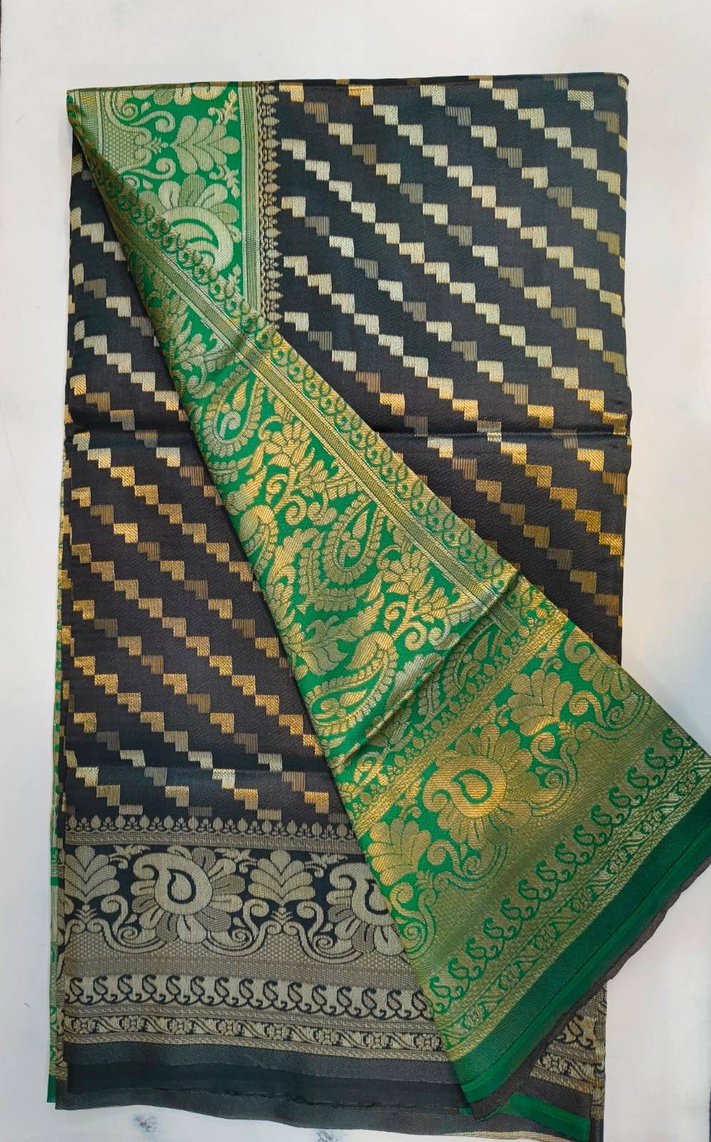  Sarees: Black Kathpadar Saree in Jogeshwari East - Elevate Your Makar Sankranti Look BANJARA COLLECTION SHOP NO C 7 MADHUBANCHAWL MJASROAD JOGESHWARI EAST NEAR MAHARAJA BHAVAN