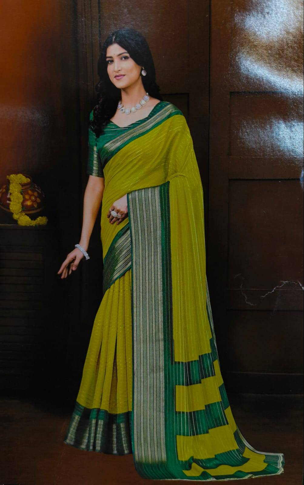  Red Chilli Black Saree in Jogeshwari East Elevates Makar Sankranti Celebrations BANJARA COLLECTION SHOP NO C 7 MADHUBANCHAWL MJASROAD JOGESHWARI EAST NEAR MAHARAJA BHAVAN