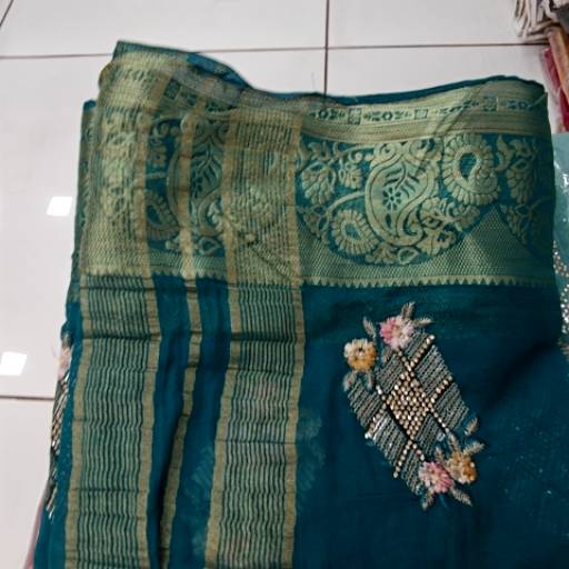 Sari-https://media.vyaparify.com/vcards/products/475602/product_1767440726_695901562e900.png Image