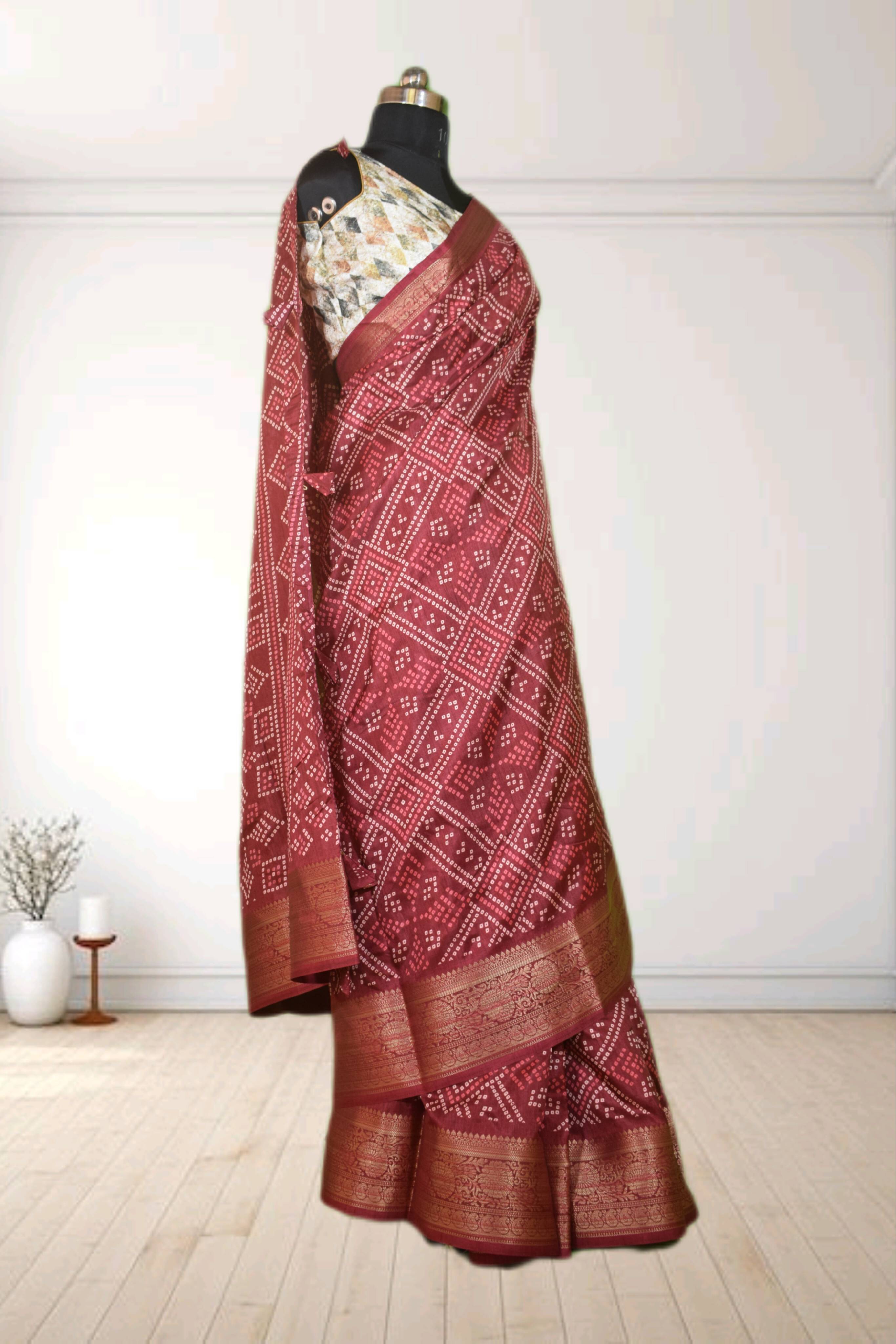 Dola Silk Saree in Jabalpur with Zari Border - Elevate Your Ethnic Look-https://media.vyaparify.com/vcards/products/476320/product_1767598955_695b6b6bad3a1.png Image