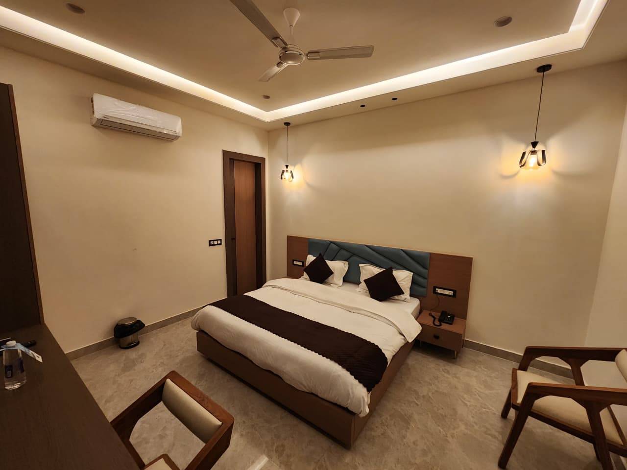 Super Deluxe Room - Image 1