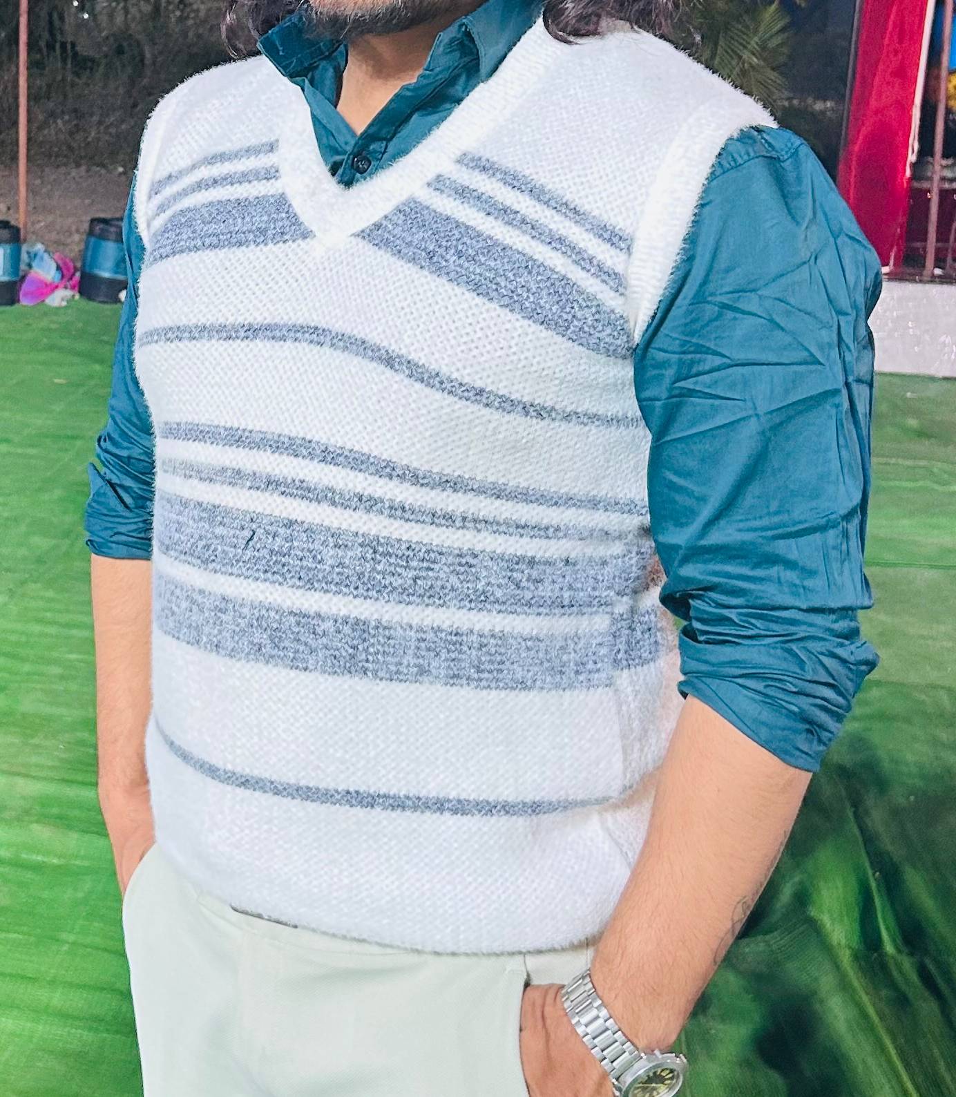  Men's Sleeveless Woolen Sweater in Indore: Stylish and Versatile Novelty Super Store Vijay Nagar, Indore, Madhya Pradesh 452010, India