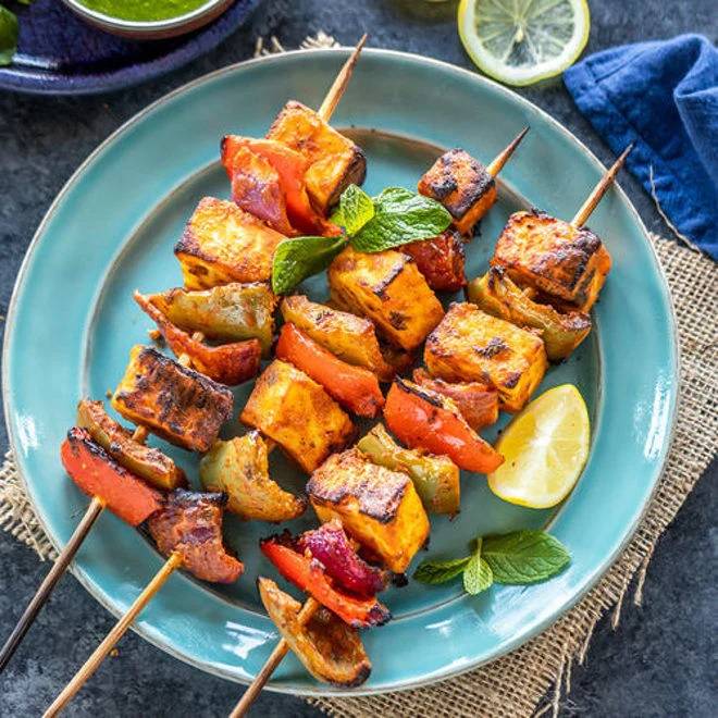 Tandoori Paneer Skewers in Kolkata - Delicious Grilled Paneer Skewers-https://media.vyaparify.com/vcards/products/477934/product_1767691657_695cd589a4355.png Image