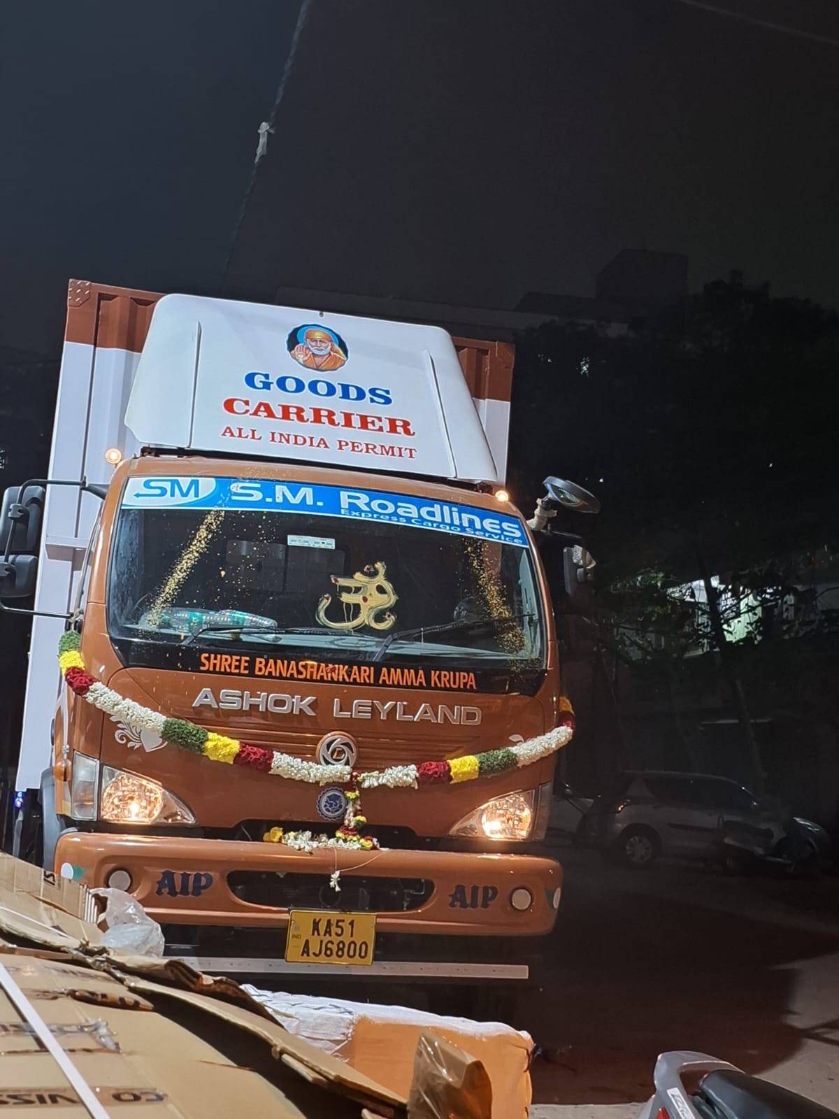 Ashok Leyland Goods Carrier Truck in Bangalore for Efficient Goods Transportation-https://media.vyaparify.com/vcards/products/479118/product_1767774521_695e1939c4d1a.png Image