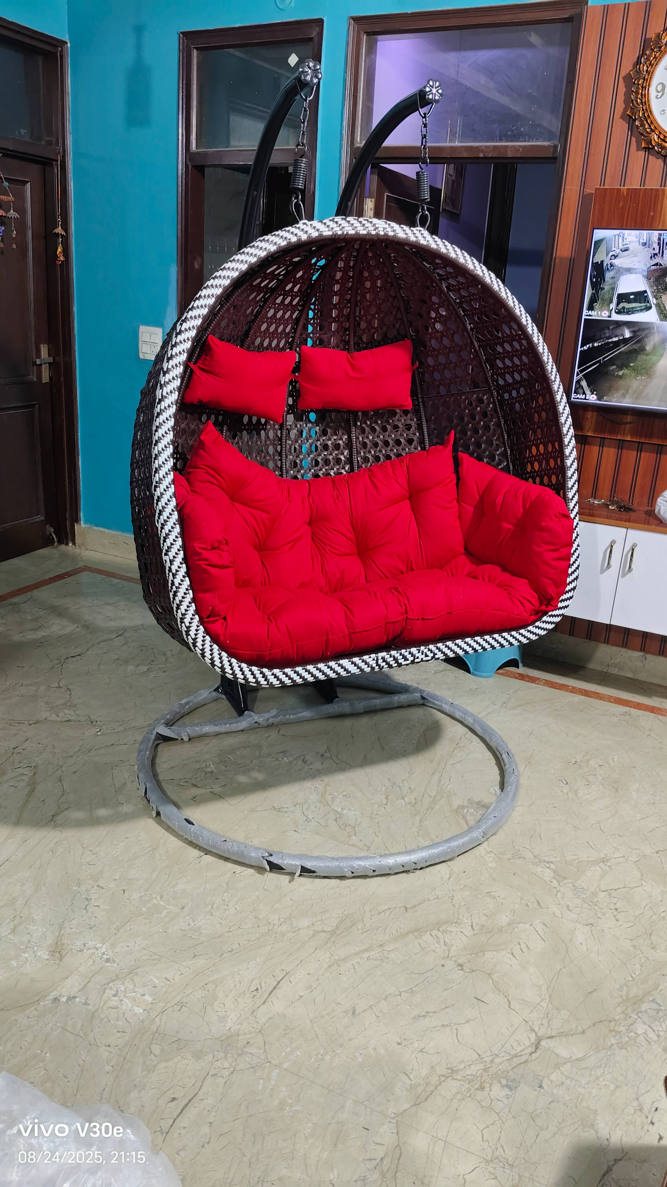 Outdoor Double Hanging Swing Chair in Delhi with Durable Cushions-https://media.vyaparify.com/vcards/products/480580/product_1767865935_695f7e4f6dd4d.png Image