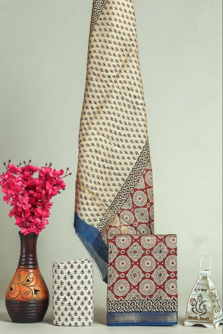 Maheshwari Silk Suit in Jaipur: Handcrafted Elegance-https://media.vyaparify.com/vcards/products/480855/product_1767871682_695f94c21e034.png Image