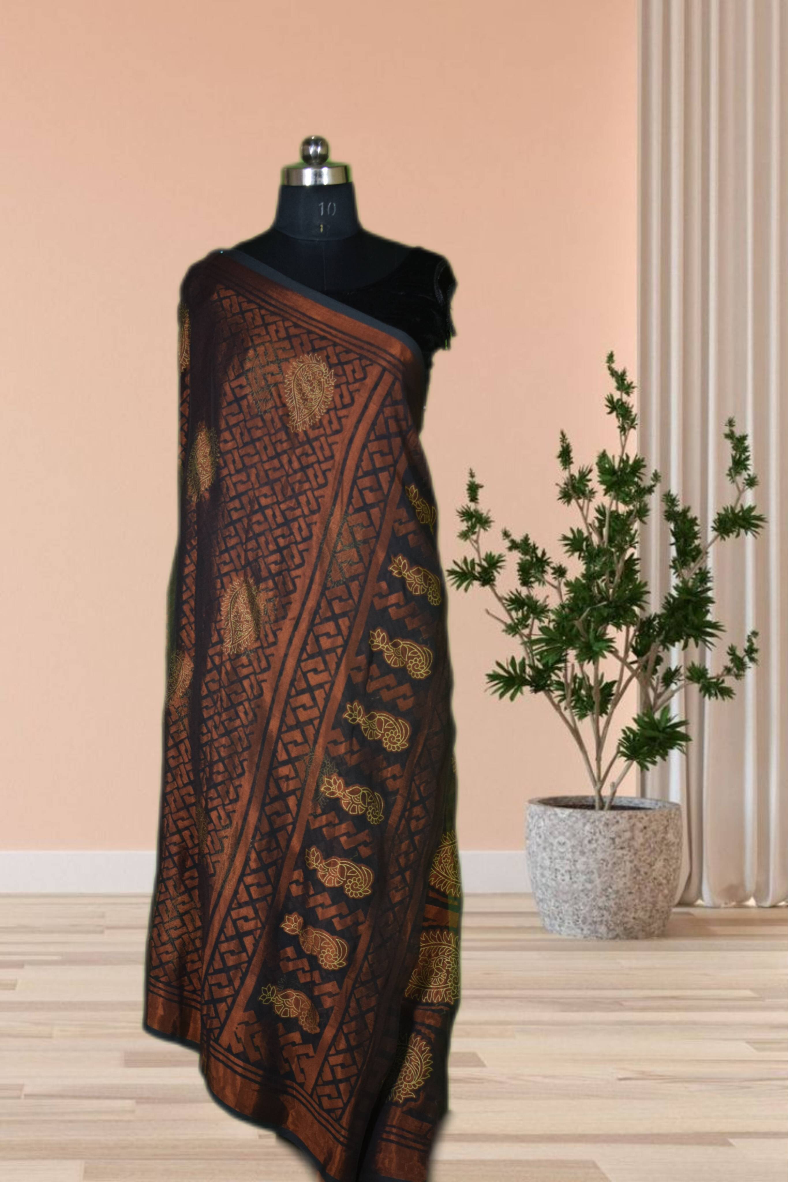 Brasso Floral Print Saree in Jabalpur: Elevate Your Ethnic Style-https://media.vyaparify.com/vcards/products/482403/product_1767958381_6960e76d3f717.png Image