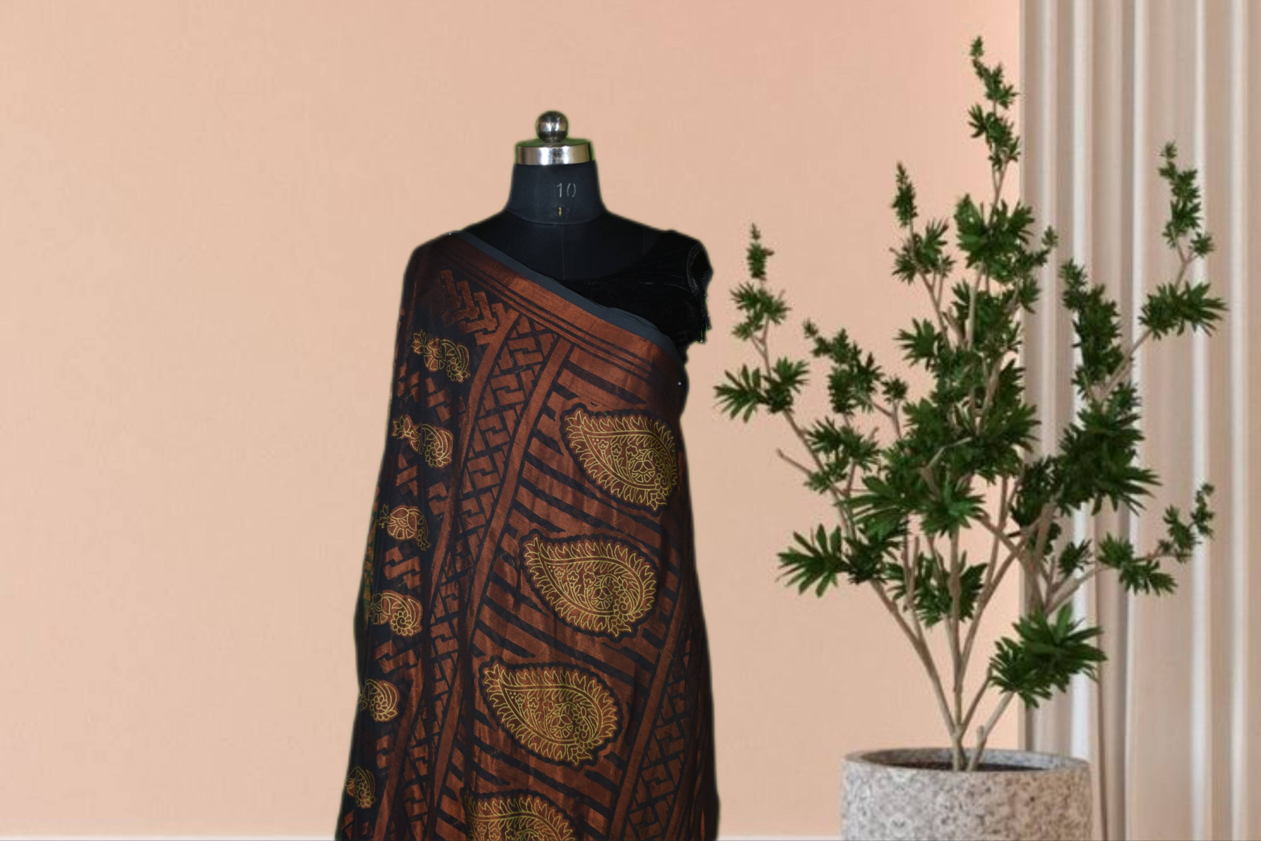 Brasso Floral Print Saree in Jabalpur: Elevate Your Ethnic Style-https://media.vyaparify.com/vcards/products/482406/product_1767958381_6960e76d788aa.png Image