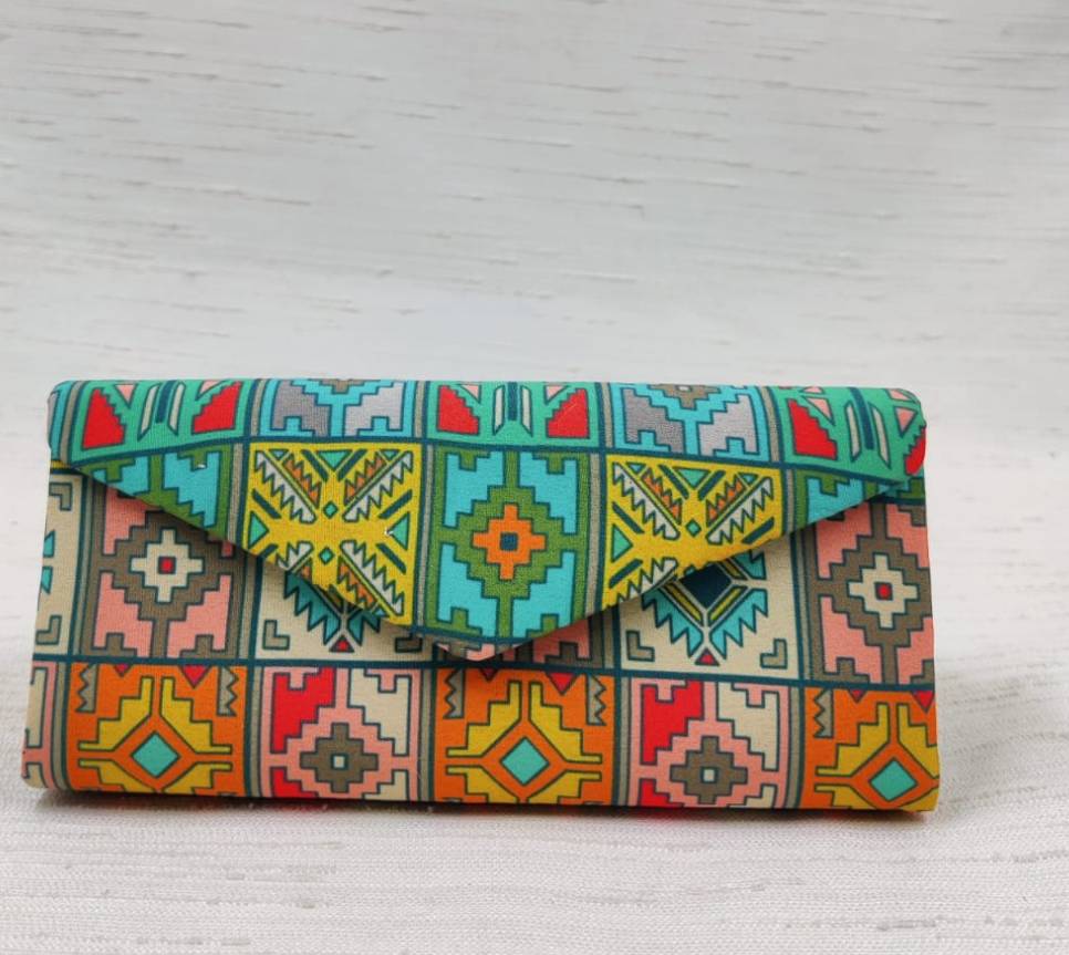 Fashion Accessories: Hardshade Cover in Banipark Jaipur- Stylish and Travel-Friendly-https://media.vyaparify.com/vcards/products/482594/product_1767963474_6960fb526f283.png Image