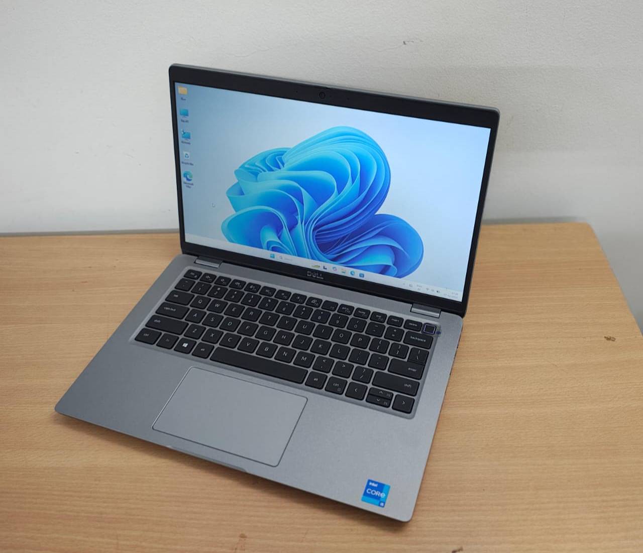 Dell Latitude 5420 Laptop in Kengeri - High Performance Computing-https://media.vyaparify.com/vcards/products/482698/product_1767971301_696119e50ca18.png Image