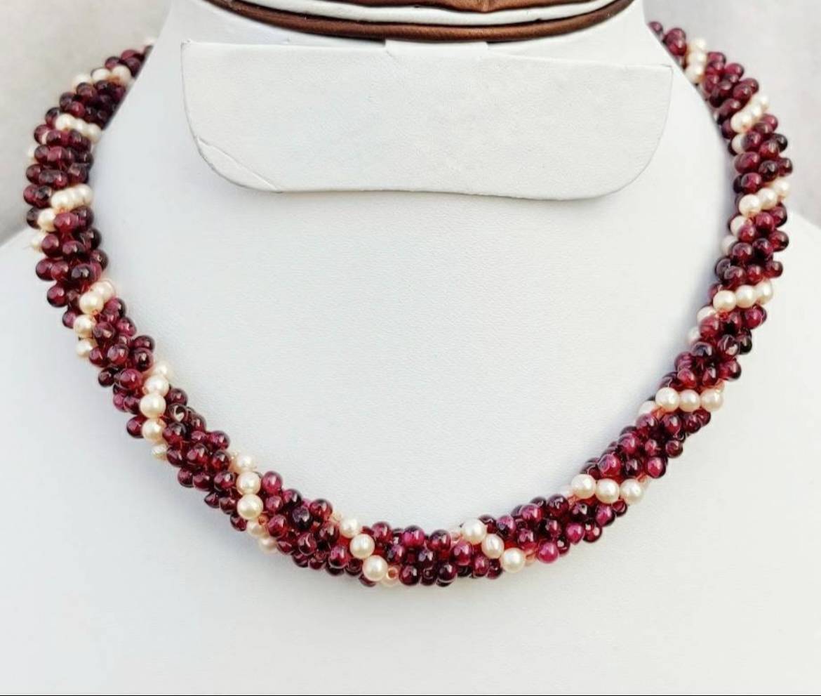 Jewelry/Garnet Necklace & Bracelet Set-https://media.vyaparify.com/vcards/products/482954/product_1768062722_69627f02b6d40.png Image