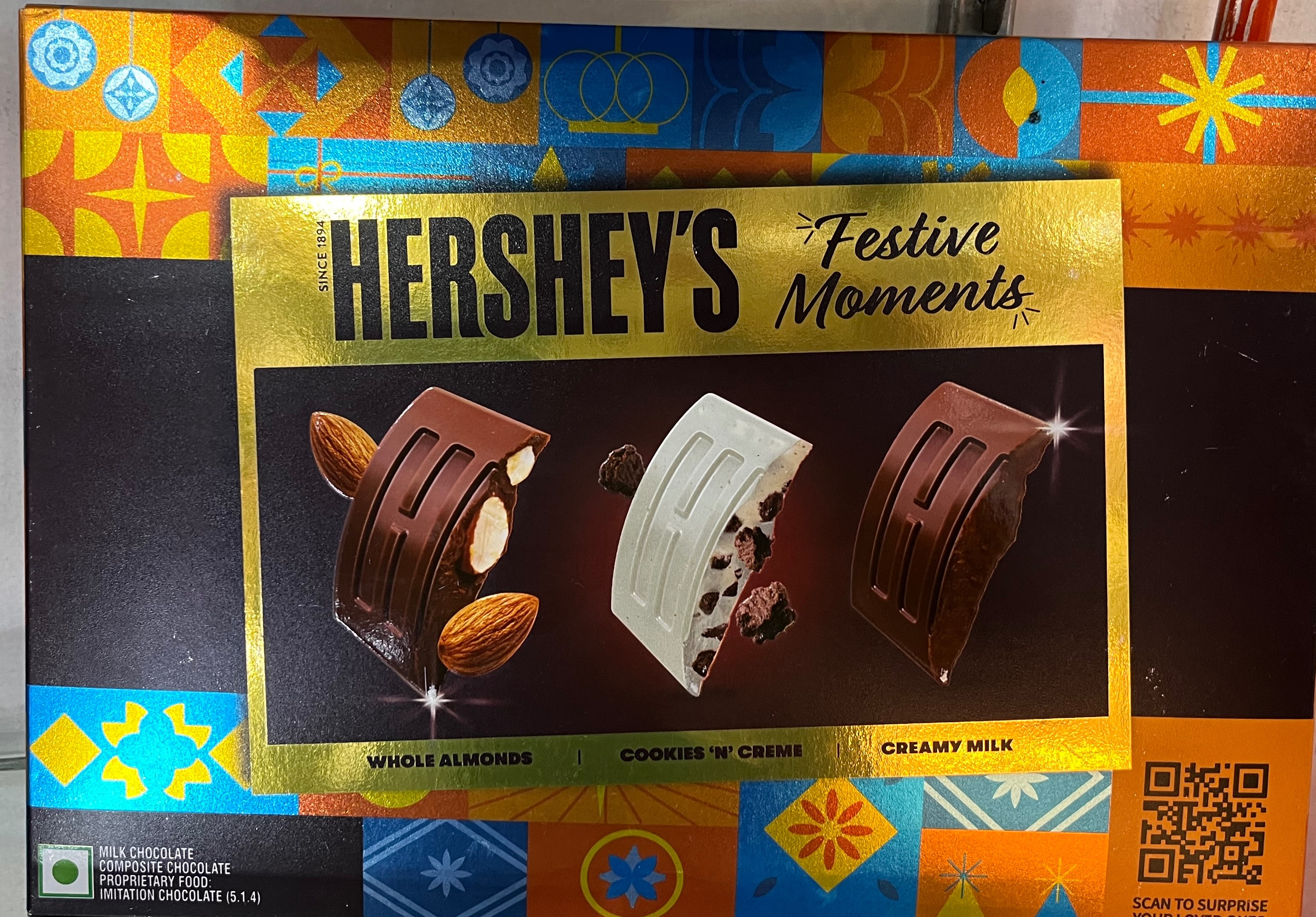 Hersheys Chocolate Pack in Gokal Puri - Rich and Decadent Taste-https://media.vyaparify.com/vcards/products/485431/product_1768368381_696728fd826c2.png Image