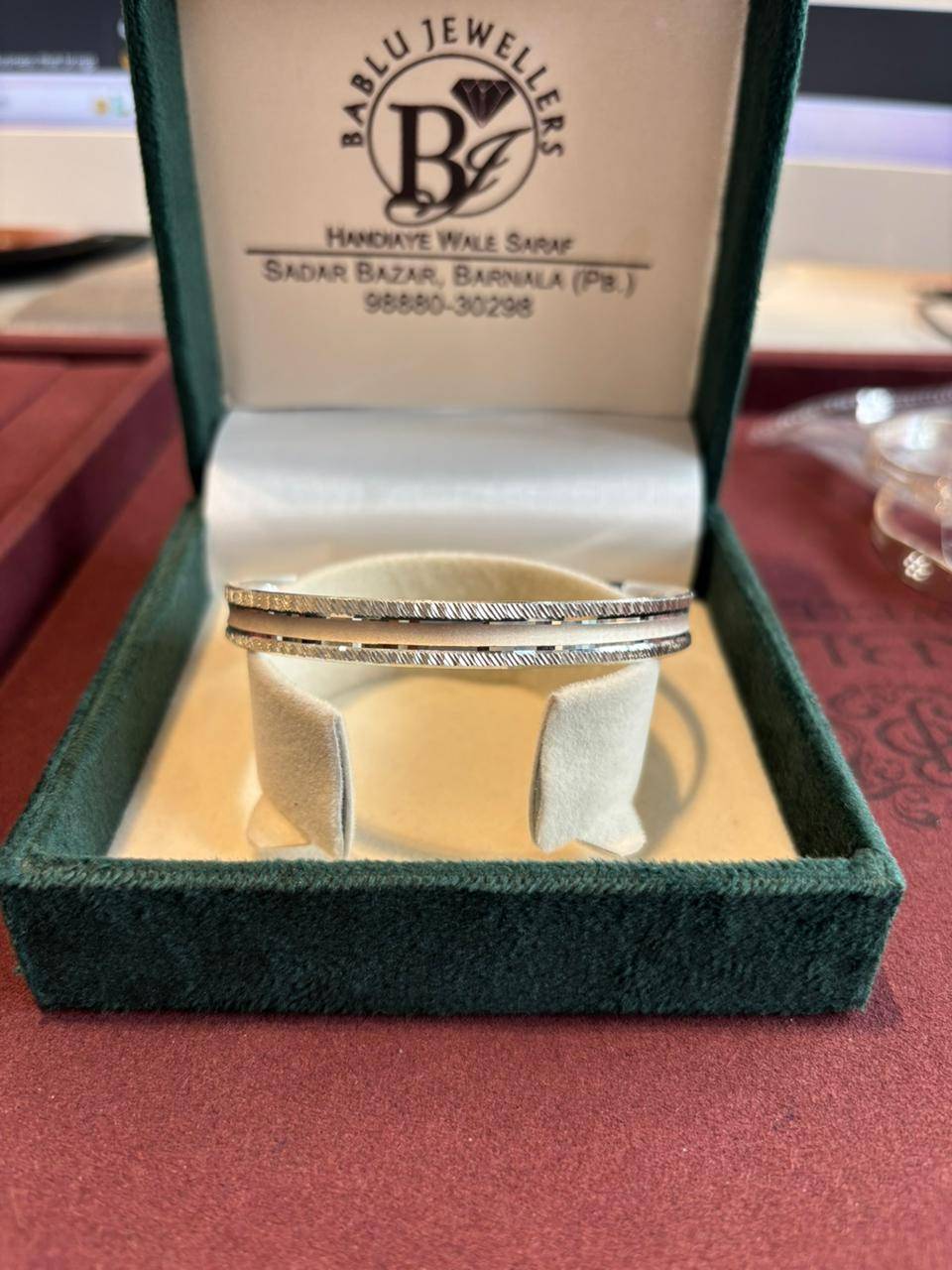 Jewelry/Silver Bangle in Barnala: Elevate Your Style-https://media.vyaparify.com/vcards/products/485555/product_1768371466_6967350ac5475.png Image