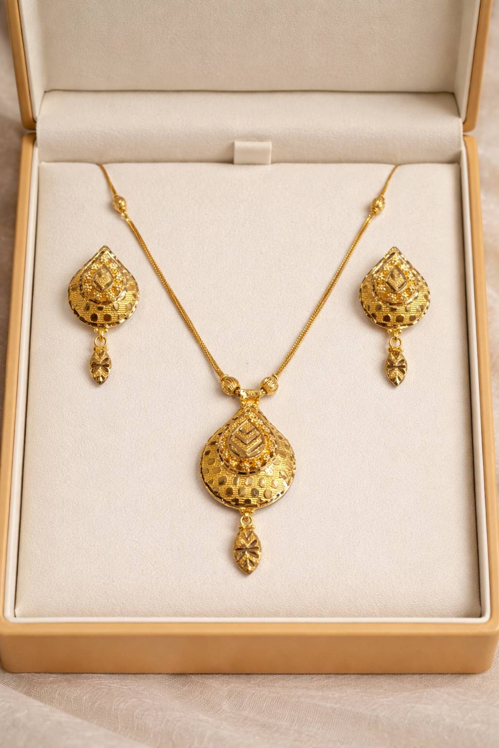 Outdoor Furniture Set 3 in Barnala Enhancing Comfort - Image 2