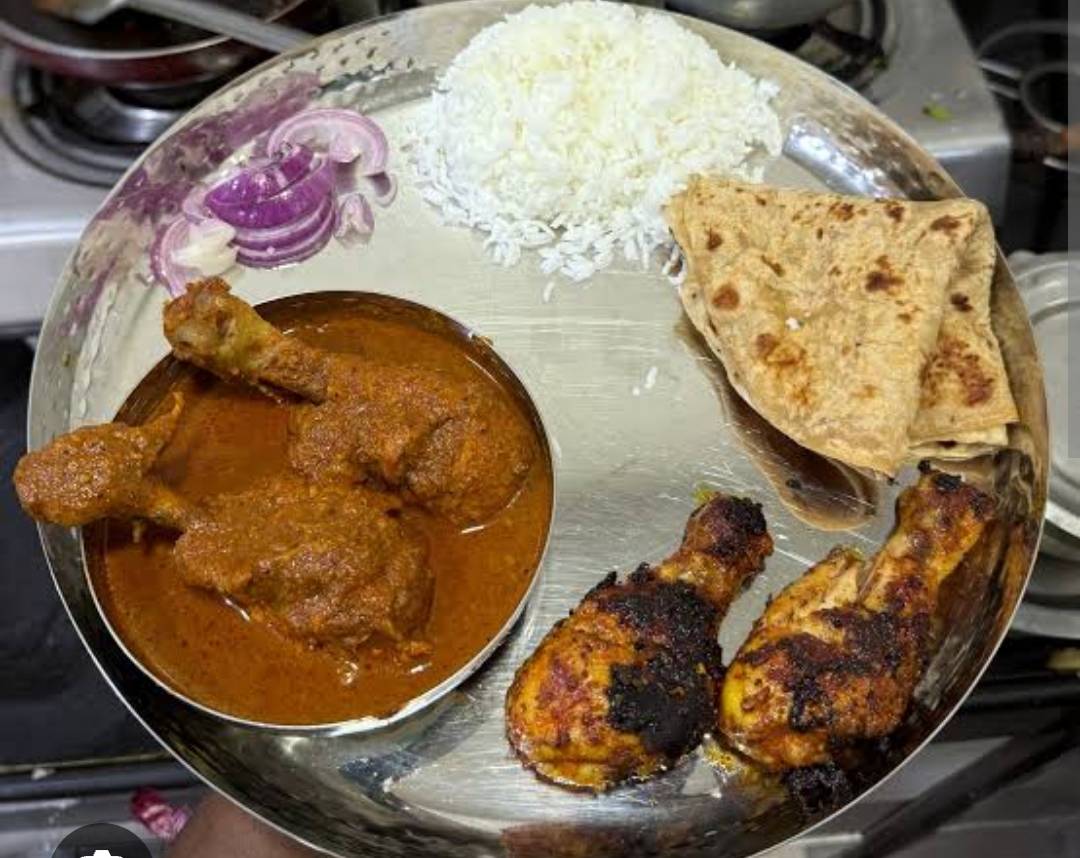 Hotel Krushna Near Ashirwad Mangal Karyalaya Chicken Thali in Songaon Tal Rahuri - Delicious Chicken Thali-https://media.vyaparify.com/vcards/products/487894/product_1768546189_6969df8dd4b96.png Image