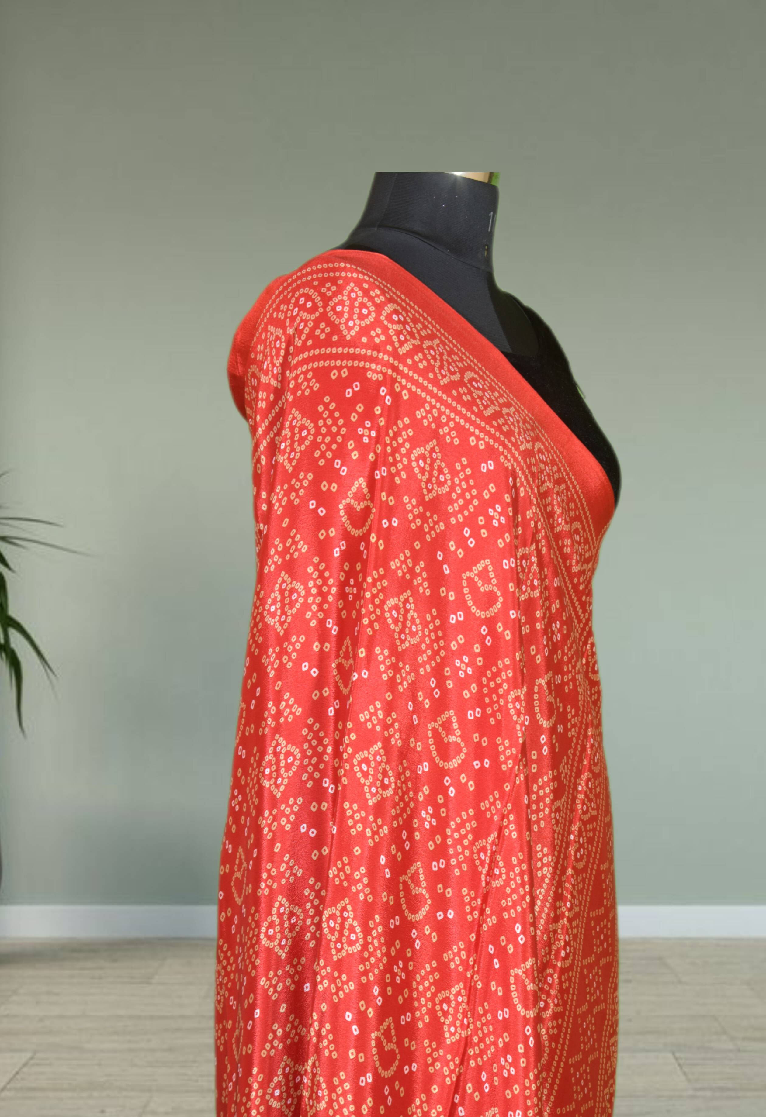 Italian silk saree chunari pattern-https://media.vyaparify.com/vcards/products/488404/product_1768556597_696a083588c71.png Image