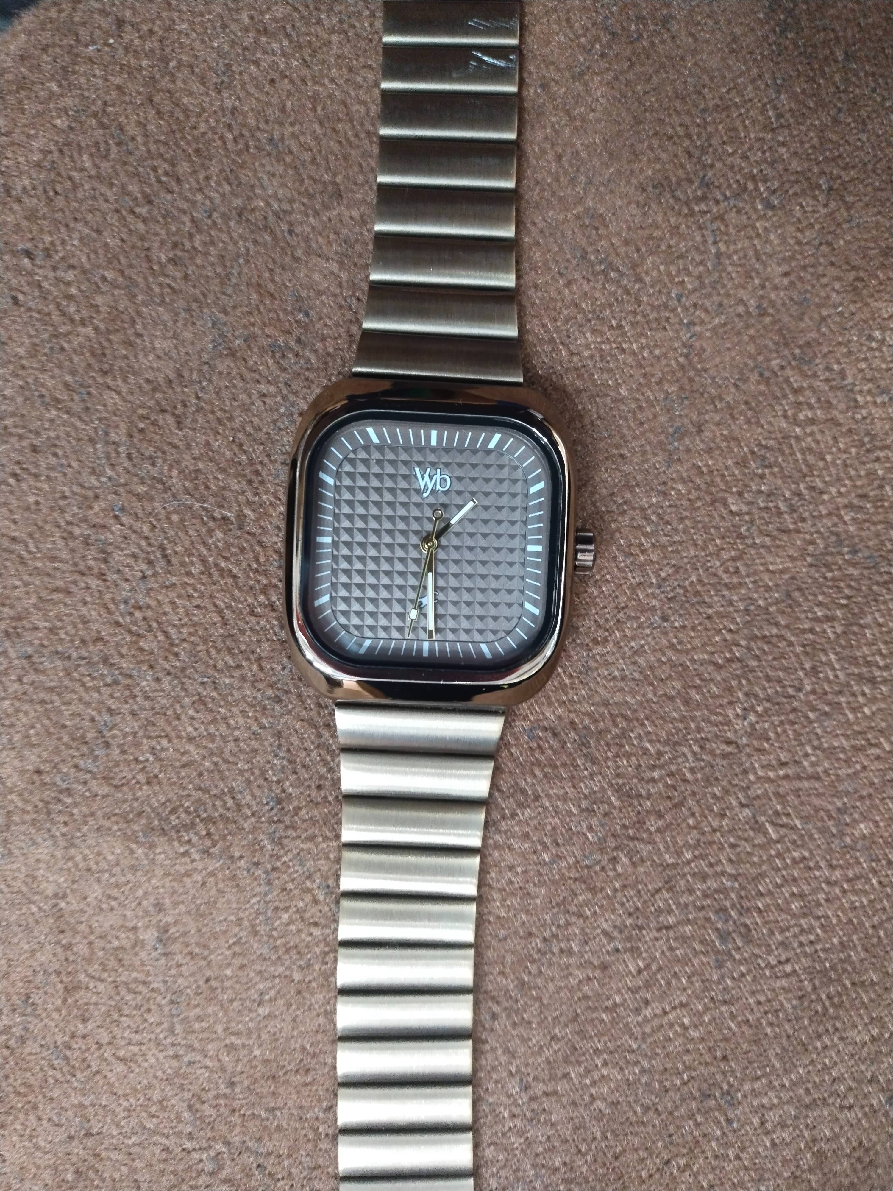 Garments Accessories Watch in Sangrur Key Fashion Accessory-https://media.vyaparify.com/vcards/products/490414/product_1768809678_696de4ce206c1.png Image