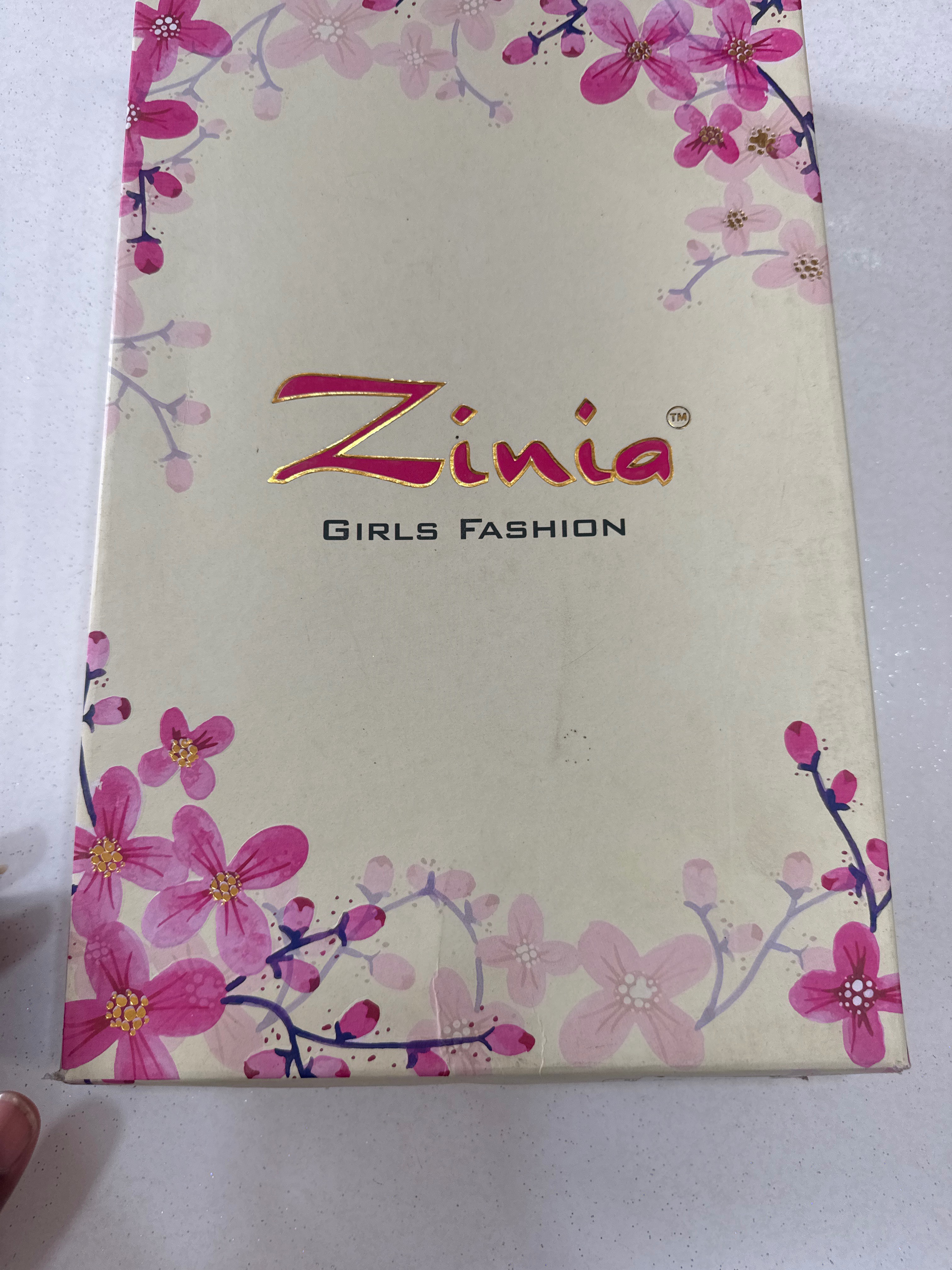 Zinia Girls Fashion Box in Jaistambh Chowk, Almas Dresses - Stylish and Floral Design-https://media.vyaparify.com/vcards/products/490785/product_1768817175_696e021712200.png Image