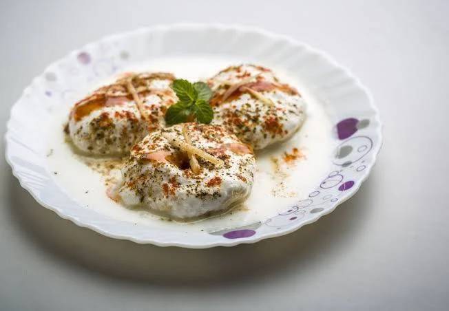  Indian Snack: Dahi Vada in Madhubani - Traditional and Flavorful KARNATAKA CAFE MADHUBANI SURISCHOOL CHOWK ABOUBHDFC BAN LTD MADHUBANI