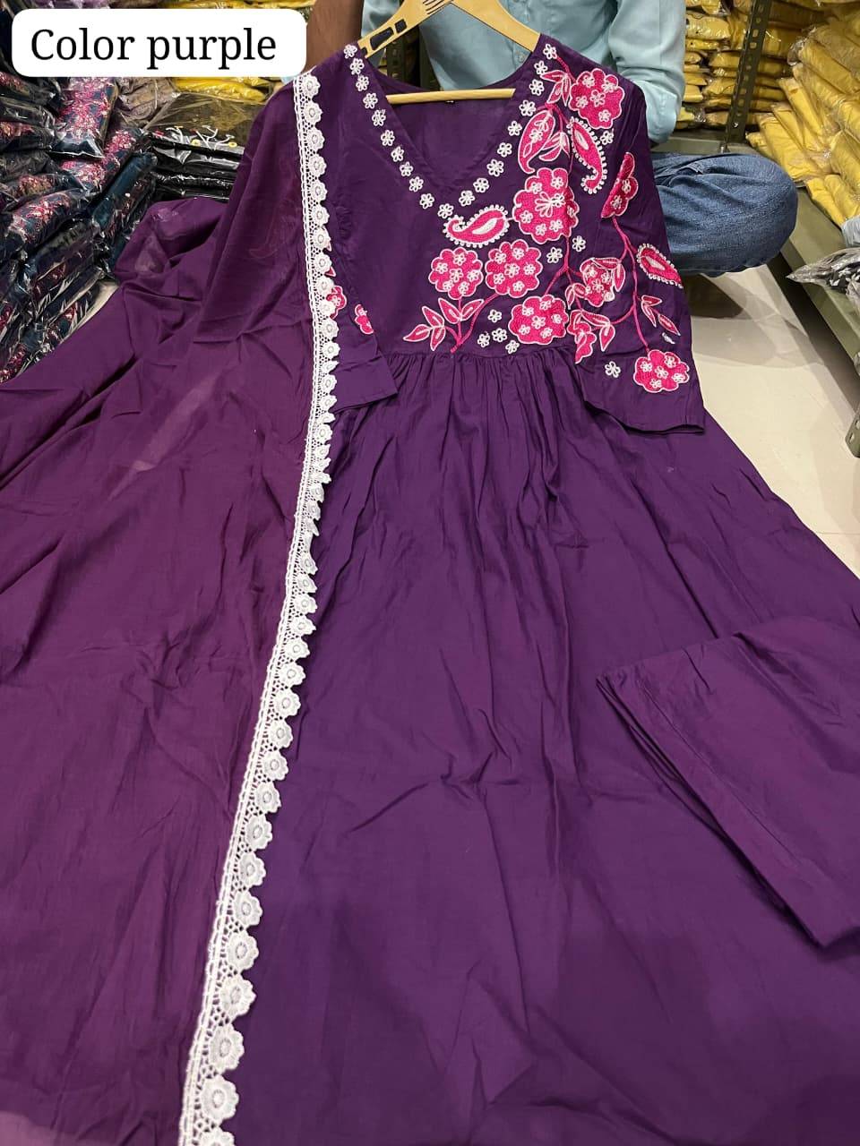 Ethnic Wear: Pure Cotton Kurti Pent Set in Brahmaniyapara with Hand Embroidery - Image 2