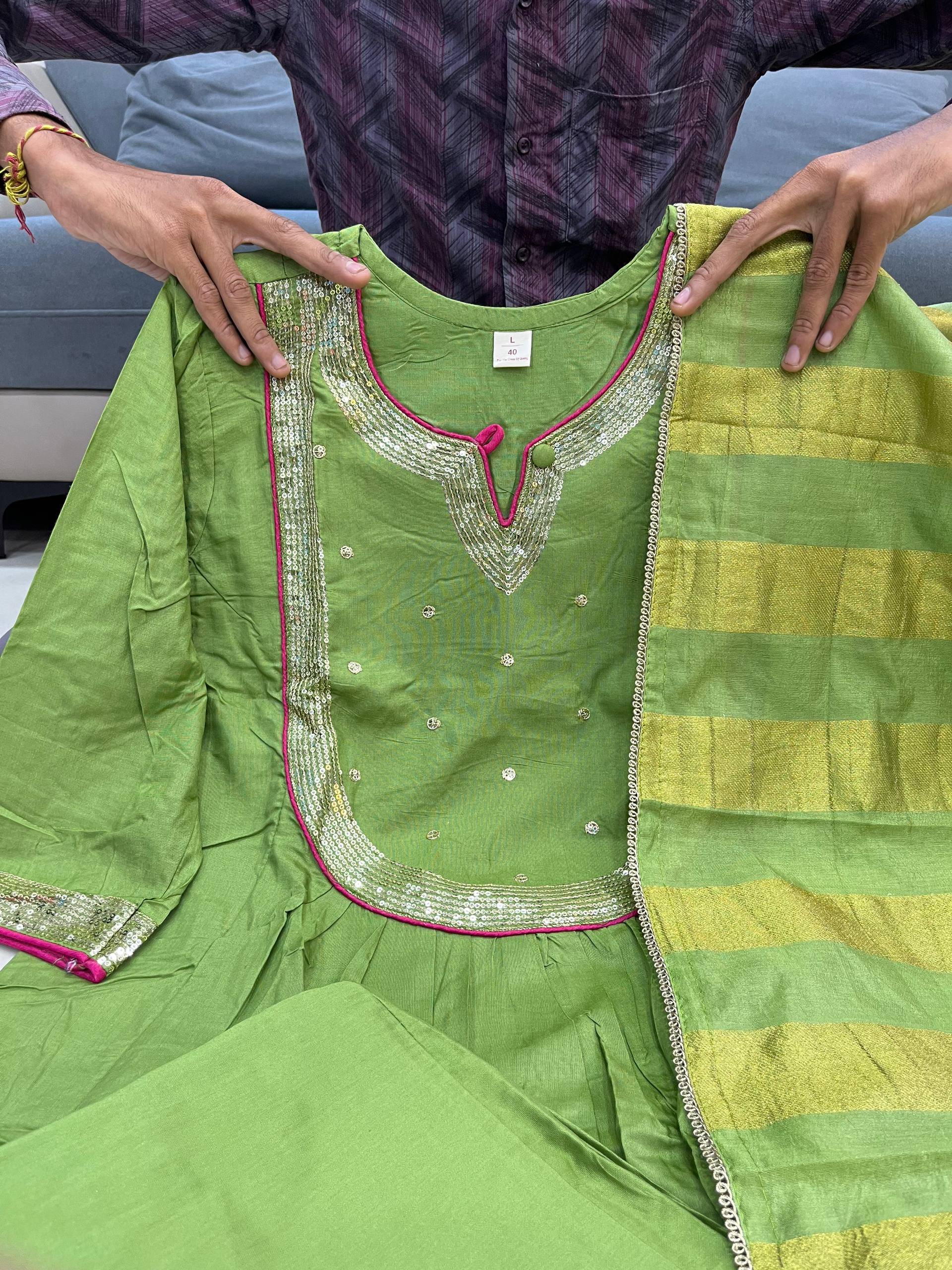 Arivelles Maheshwari Silk Special 3 Piece Set in Brahmaniyapara - Featuring Beautiful Embroidery Sequence - Image 2