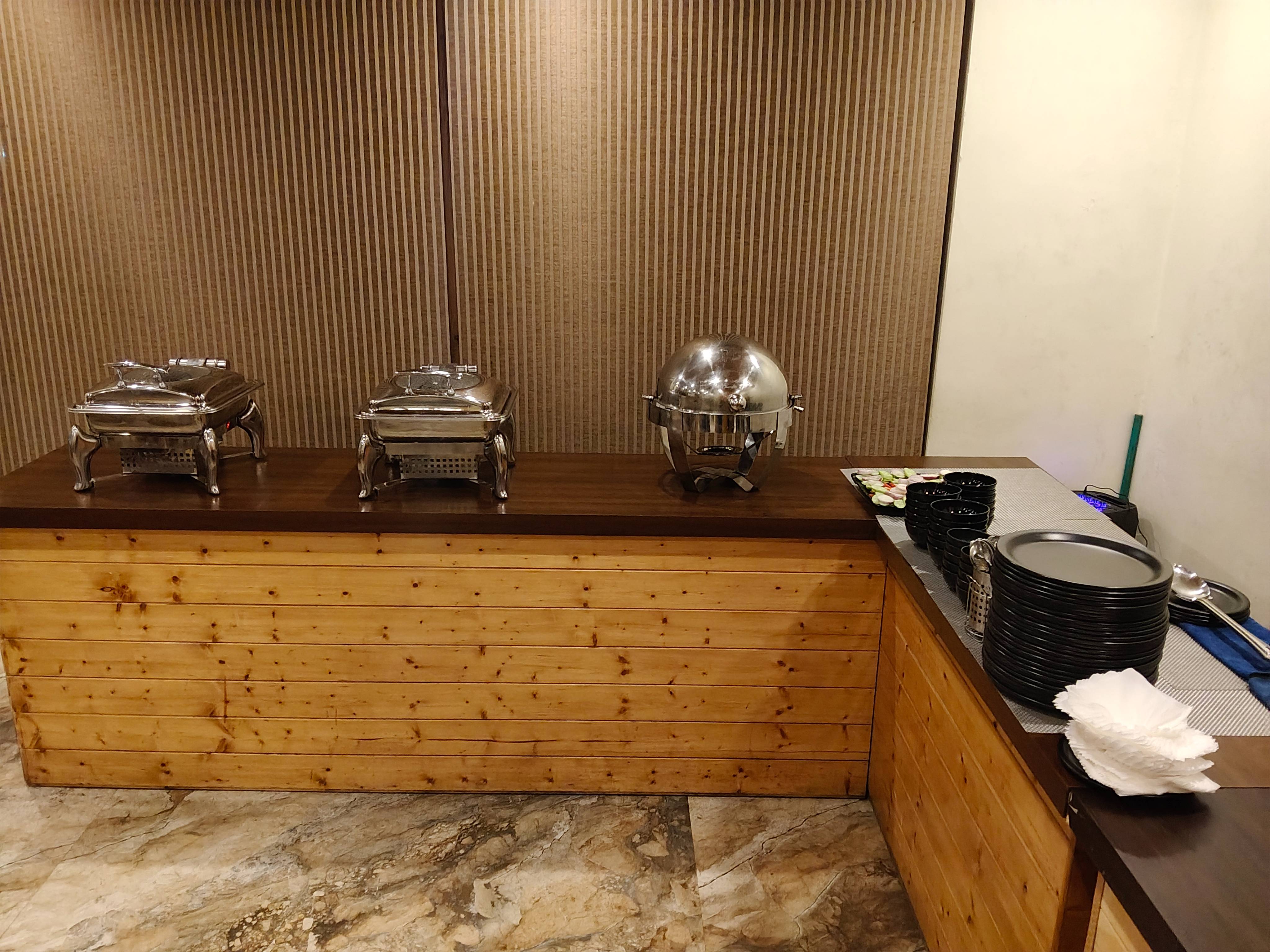  Dining Buffet in Jagatsukh Elevates Hosting Experience OMAVYA COTTAGE VILLAGE AND POST  OFFICE JAGATSUKH  TEHSIL MANALI DISTRICT KULLU HP 175143LANDMARK Near Hotel Clark