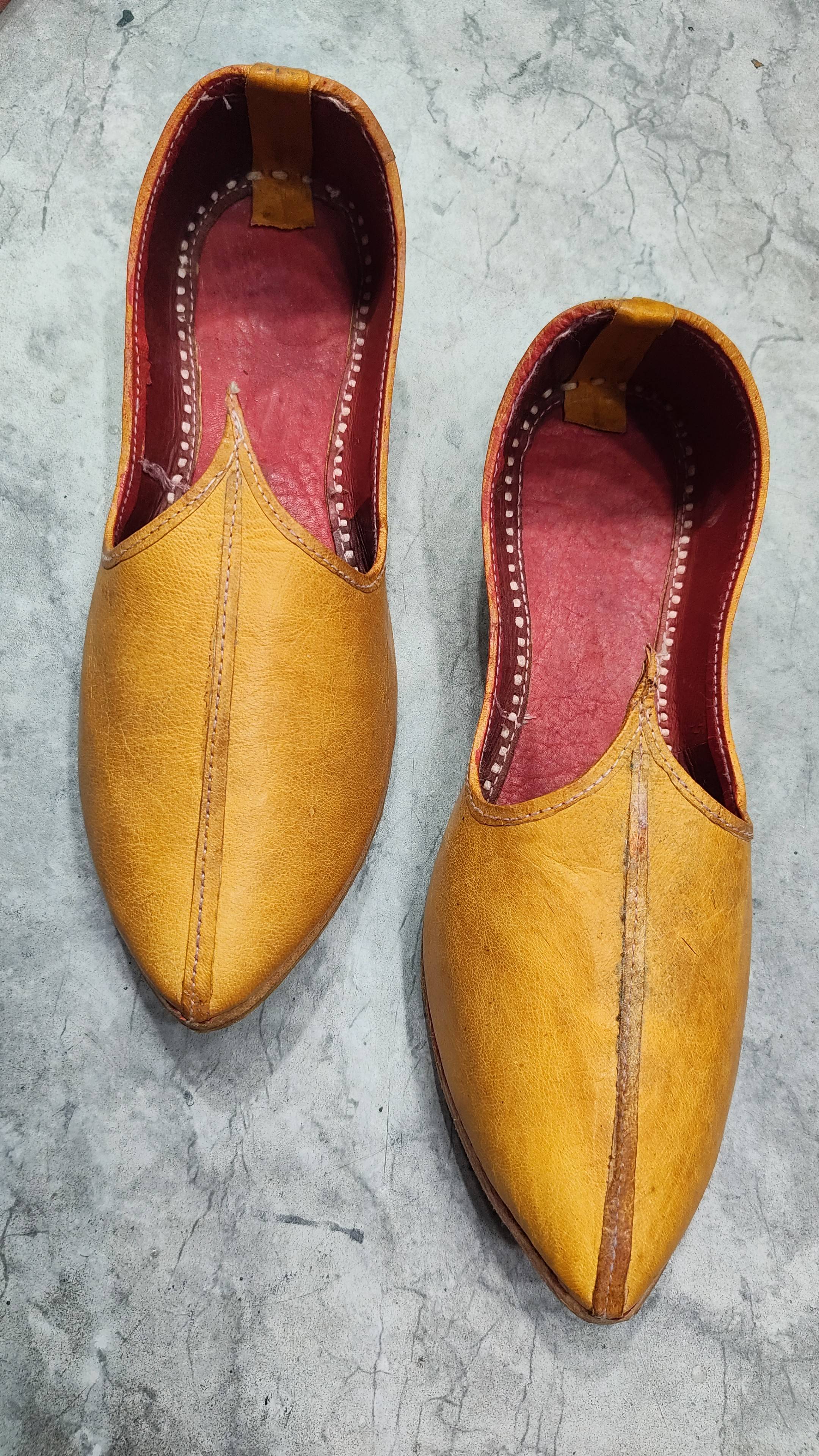 Punjai Jutti in Samana - Handcrafted Ethnic Footwear -  - Buy Online at DR JUTTI STORE