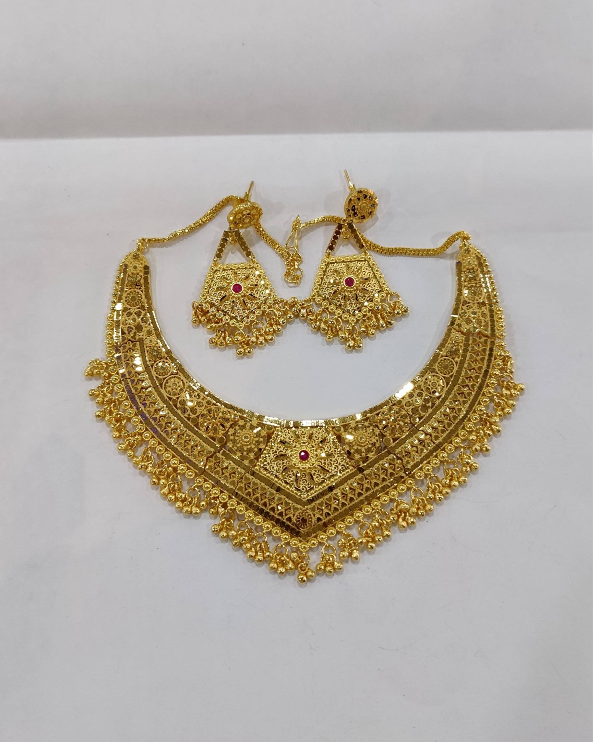 Jewelry Set: Elegant Gold Plated Necklace Set in Kota with Red Stone Accents