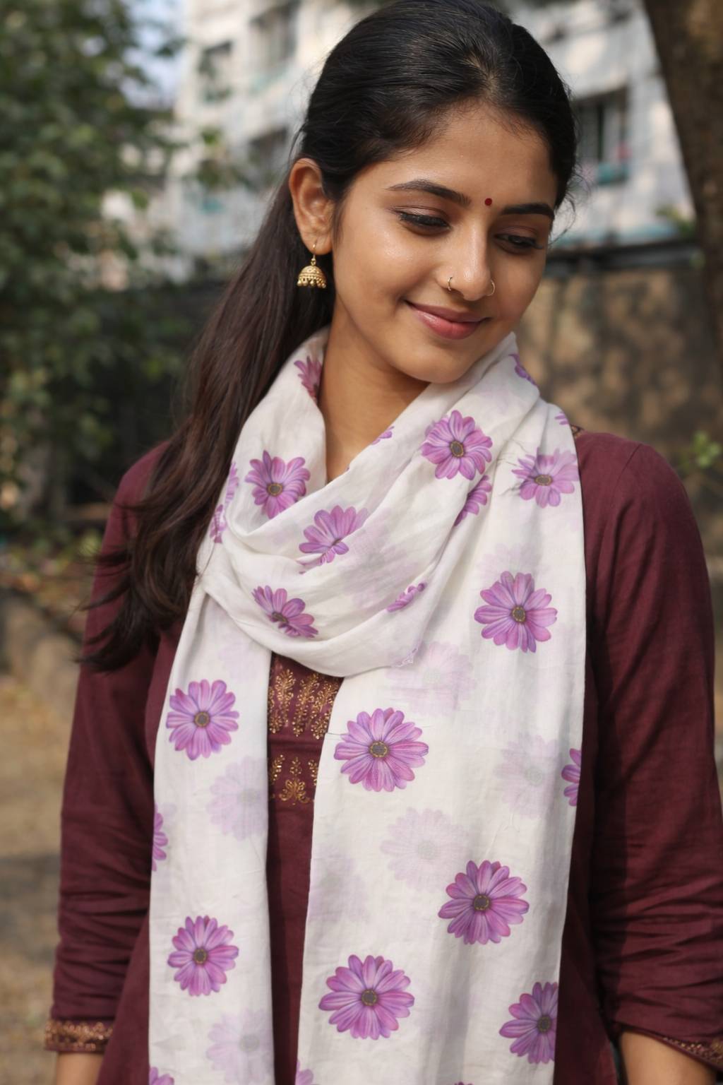 Cotton Scarf in New Panvel: Dyed with अस्तर, Printed Sustainably -  - Buy Online at VAISHALI LAXMAN HONRAO