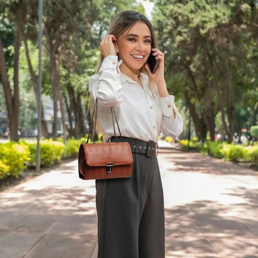 Classicove Shoulder Bag in Ludhiana: Elegant Stitching - Image 4