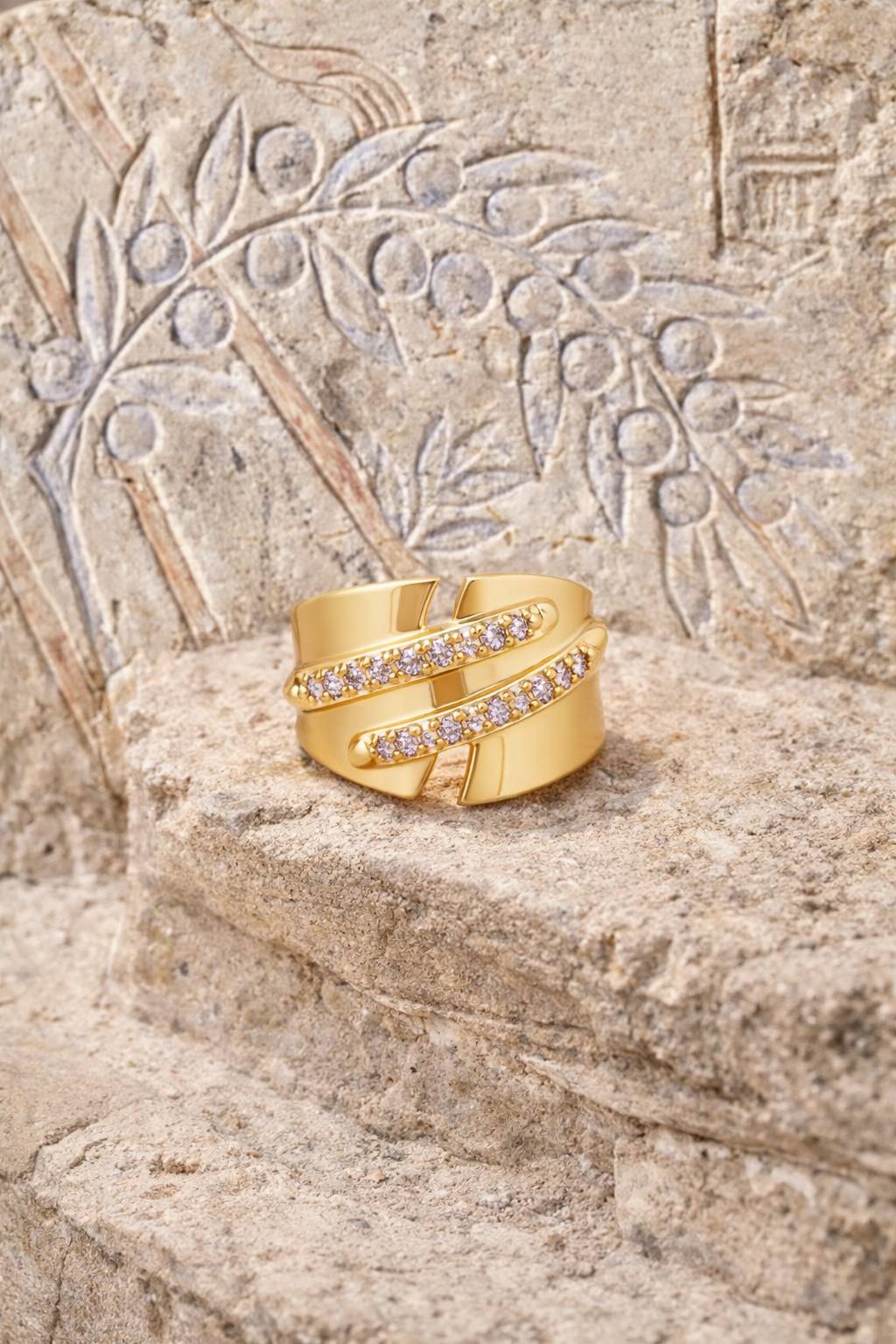 Jewelry/Gold Plated Stone Studded Ring in Johkibazar: Elegant & Glamorous - Image 3