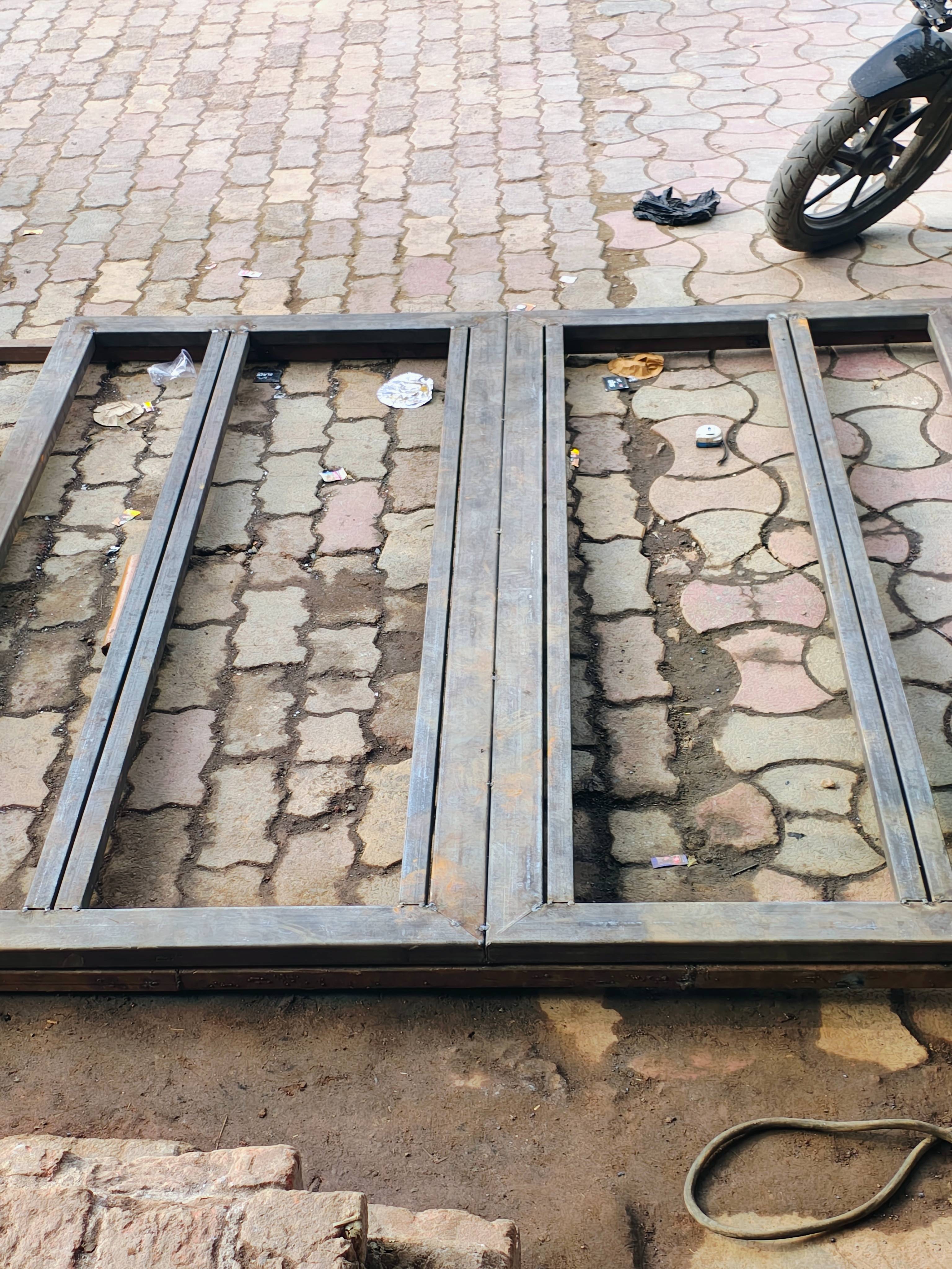  SULTAN FABRICATORS Iron Gate in Hargaon: Enhance Home Security and Style SULTAN FABRICATOR SULTAN FABRICATORS  Tirth ROAD  Hargaon Mela Maidan Road  Near Tirth LANDMARK Mela Maidan